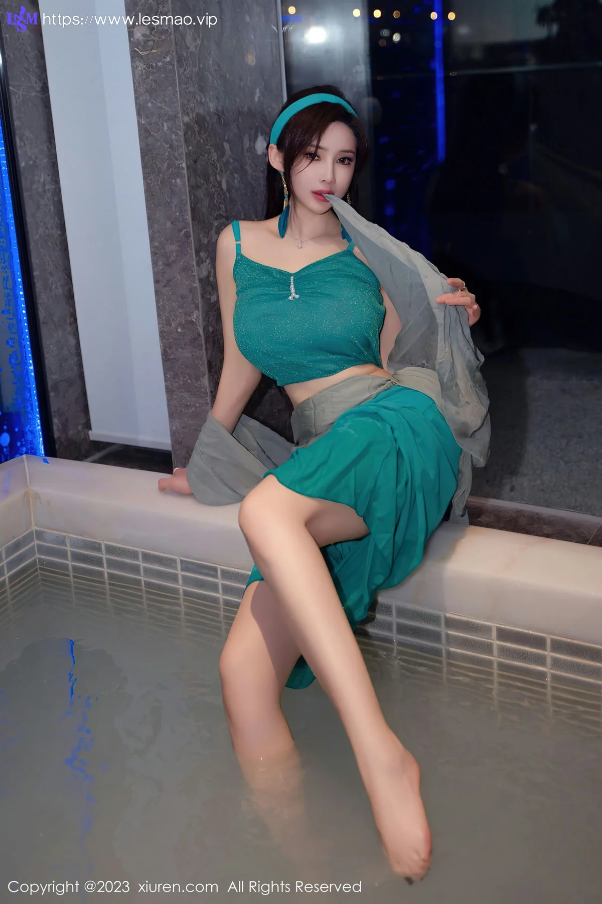 XiuRen 秀人 No.7886  Carol周妍希 温泉主题拍摄性感写真 - 4