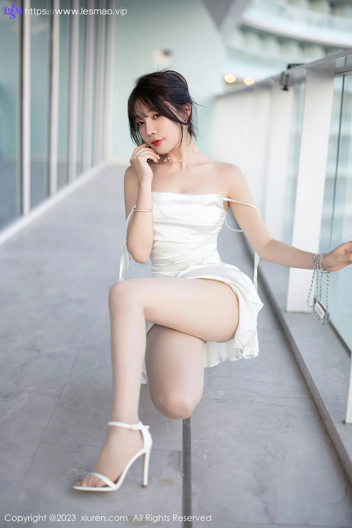 XiuRen 秀人 No.7889  徐莉芝Booty 原色丝袜性感写真1 - 9