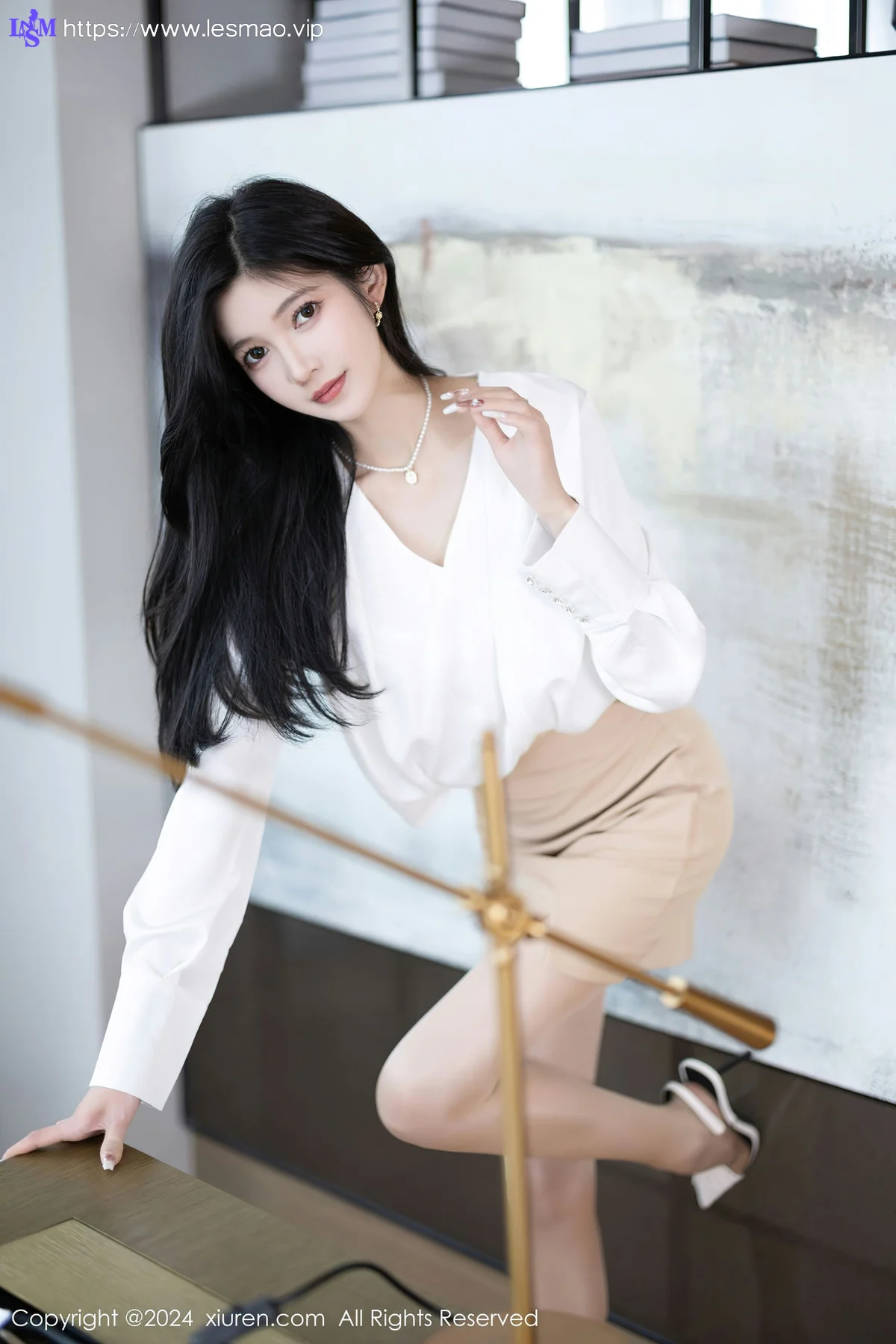 XiuRen 秀人 No.7906  程程程- 杏色短裙性感写真11 - 1