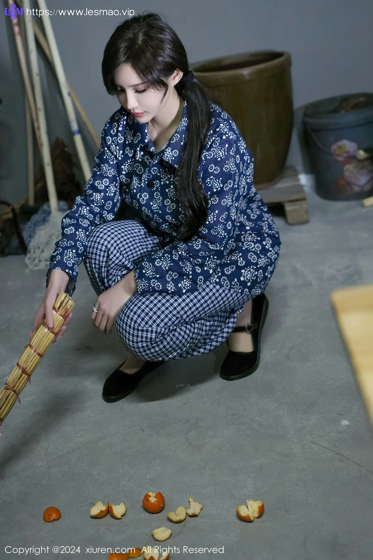 XiuRen 秀人 No.7915  Carol周妍希 民工宿舍拍摄性感写真33 - 2