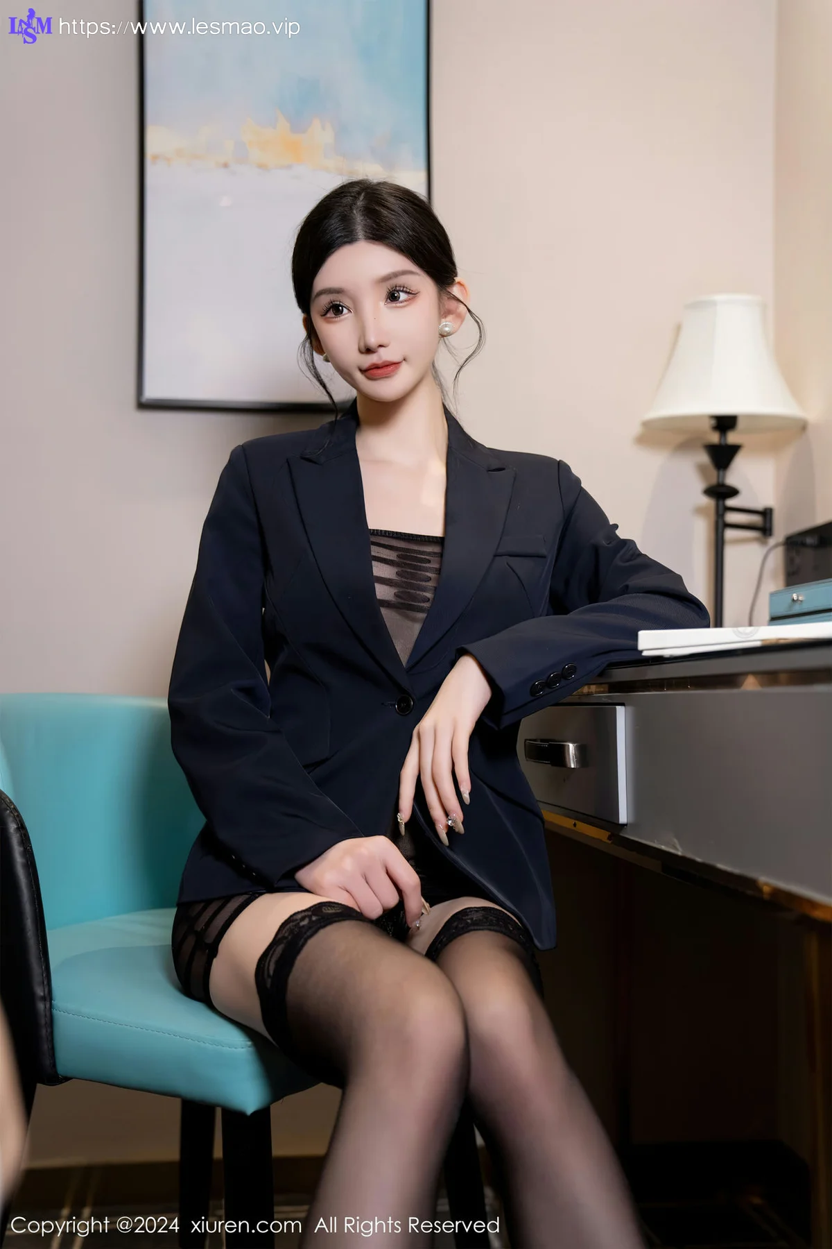 XiuRen 秀人 No.7956  周于希Sally  主题《丝袜销售员》性感写真11 - 6