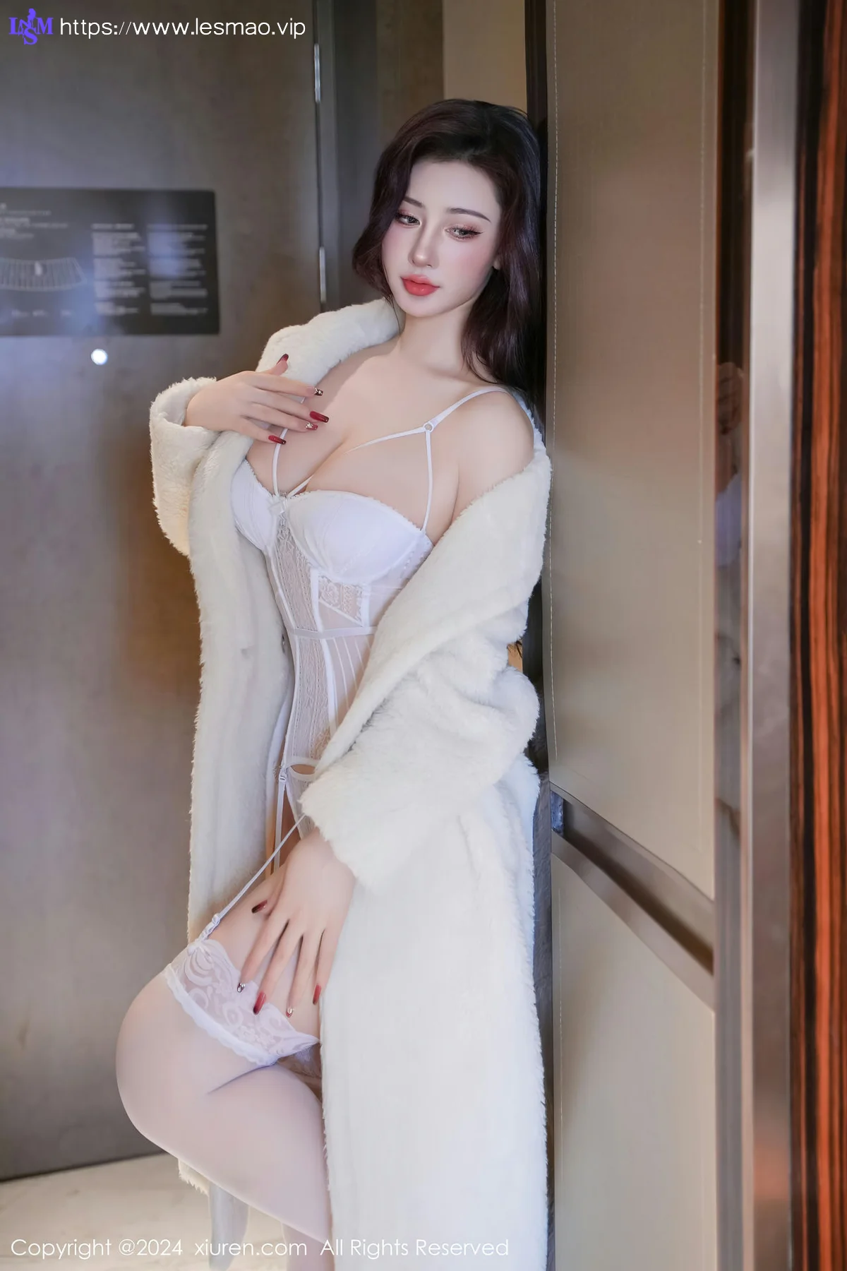 XiuRen 秀人 No.7978  蕾蕾醒了没 诱人白色丝袜首套写真11 - 2