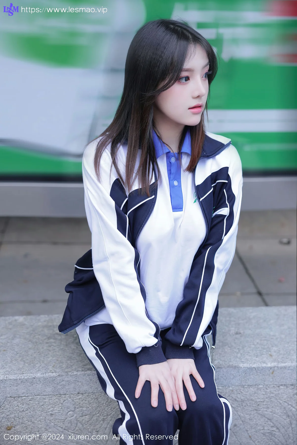 XiuRen 秀人 No.7994  豆瓣酱 公交车场景性感写真111 - 3