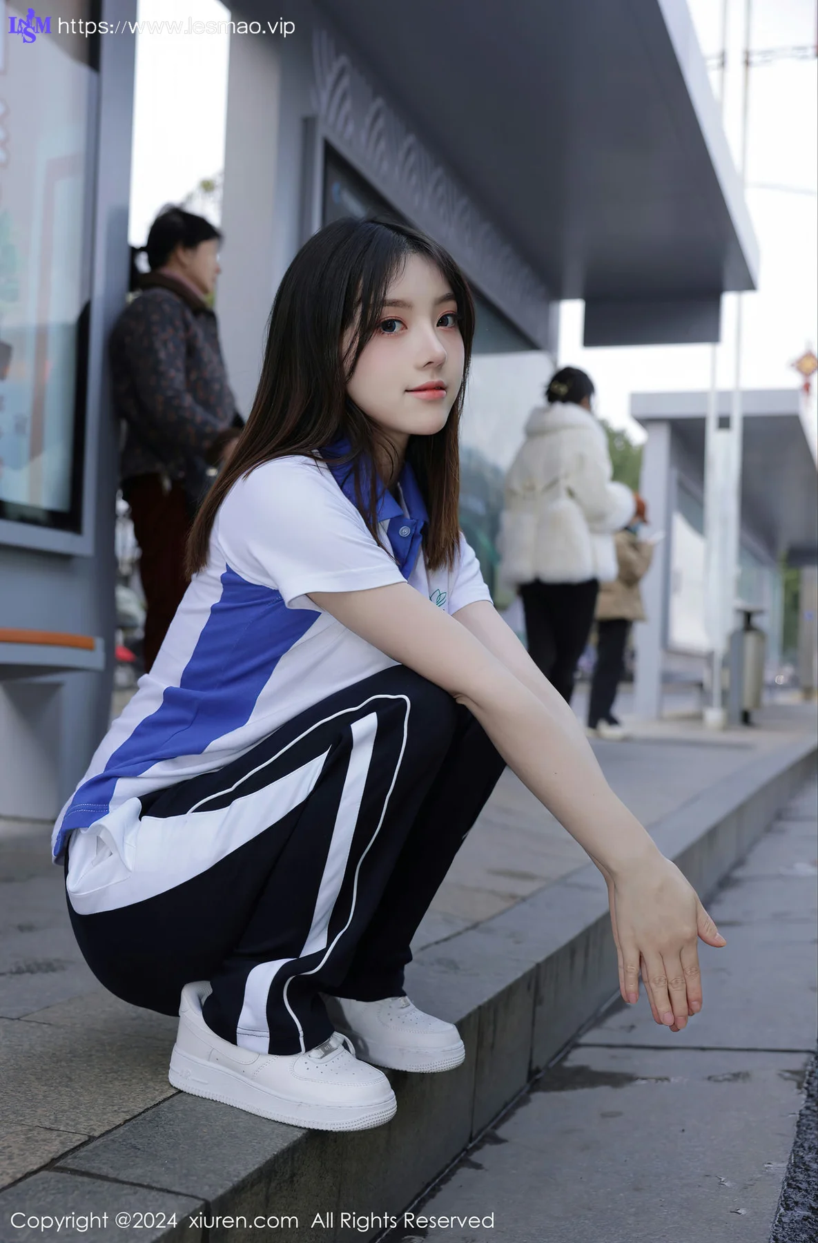 XiuRen 秀人 No.7994  豆瓣酱 公交车场景性感写真111 - 3