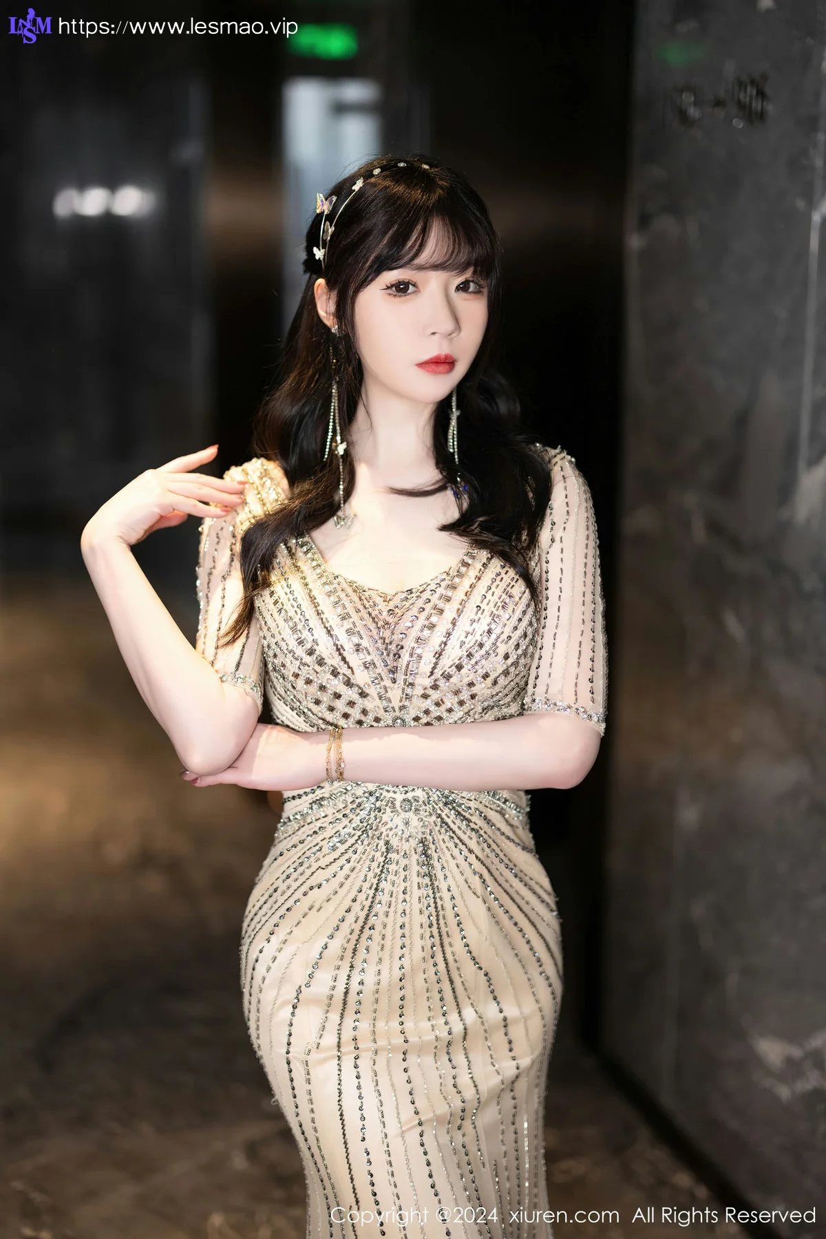 XiuRen 秀人 No.8014  梦心玥 金色长礼裙性感写真22 - 2