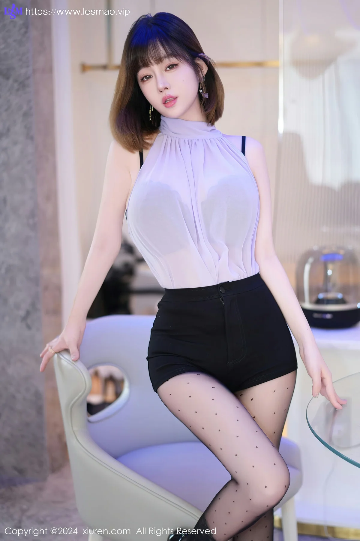 XiuRen 秀人 No.8025  王雨纯 黑色短裙性感写真1 - 3