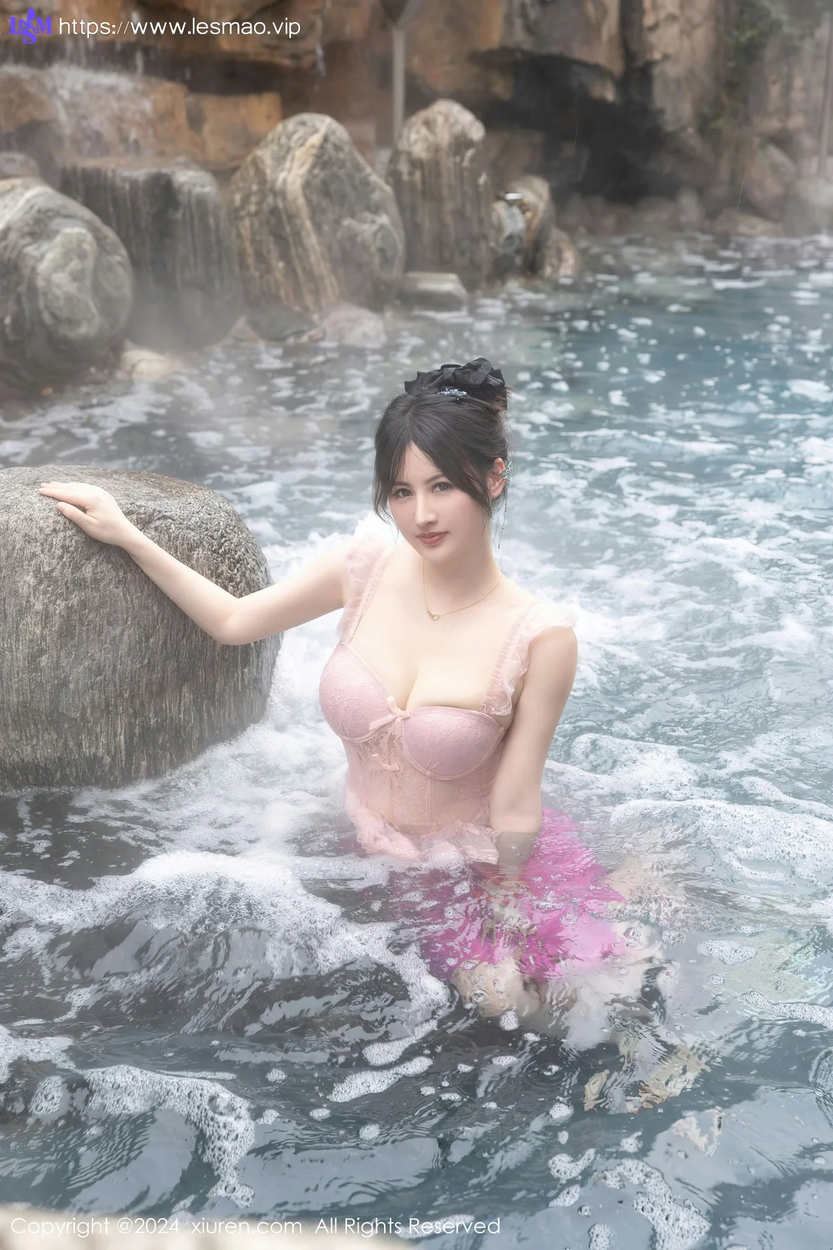 XiuRen 秀人 No.8039  诗诗kiki 粉色情趣吊灯短裙性感写真 - 2