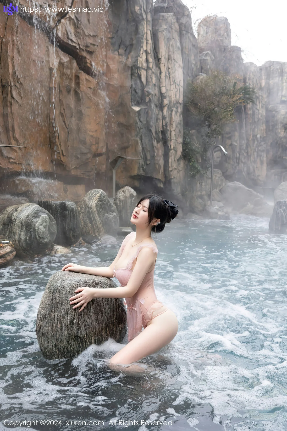 XiuRen 秀人 No.8039  诗诗kiki 粉色情趣吊灯短裙性感写真 - 3