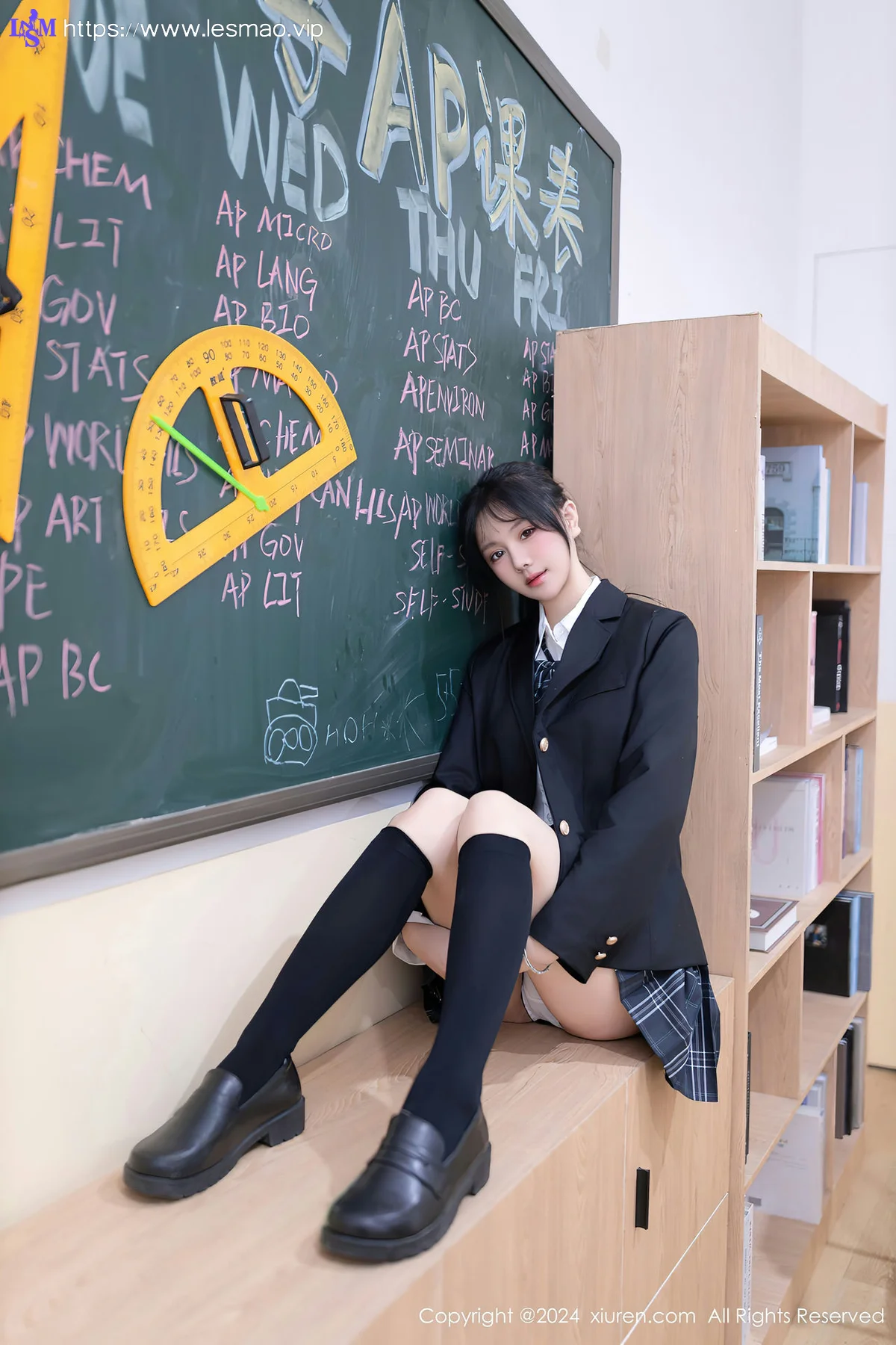 XiuRen 秀人 No.8058  幼幼 教室调教性感套装性感写真111 - 4