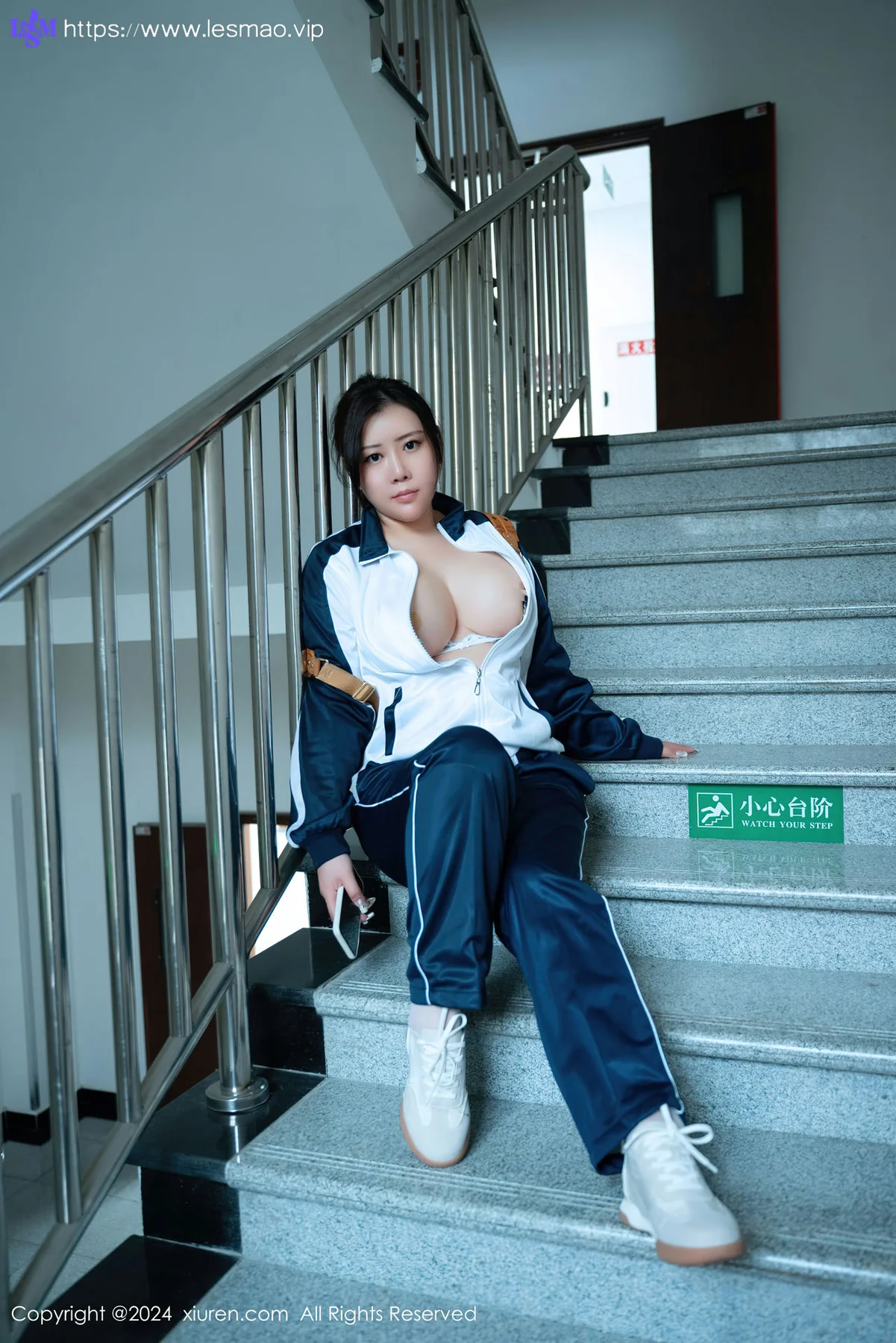 XiuRen 秀人 No.8122  王婉悠Queen 校园女生幻想性感写真 - 8
