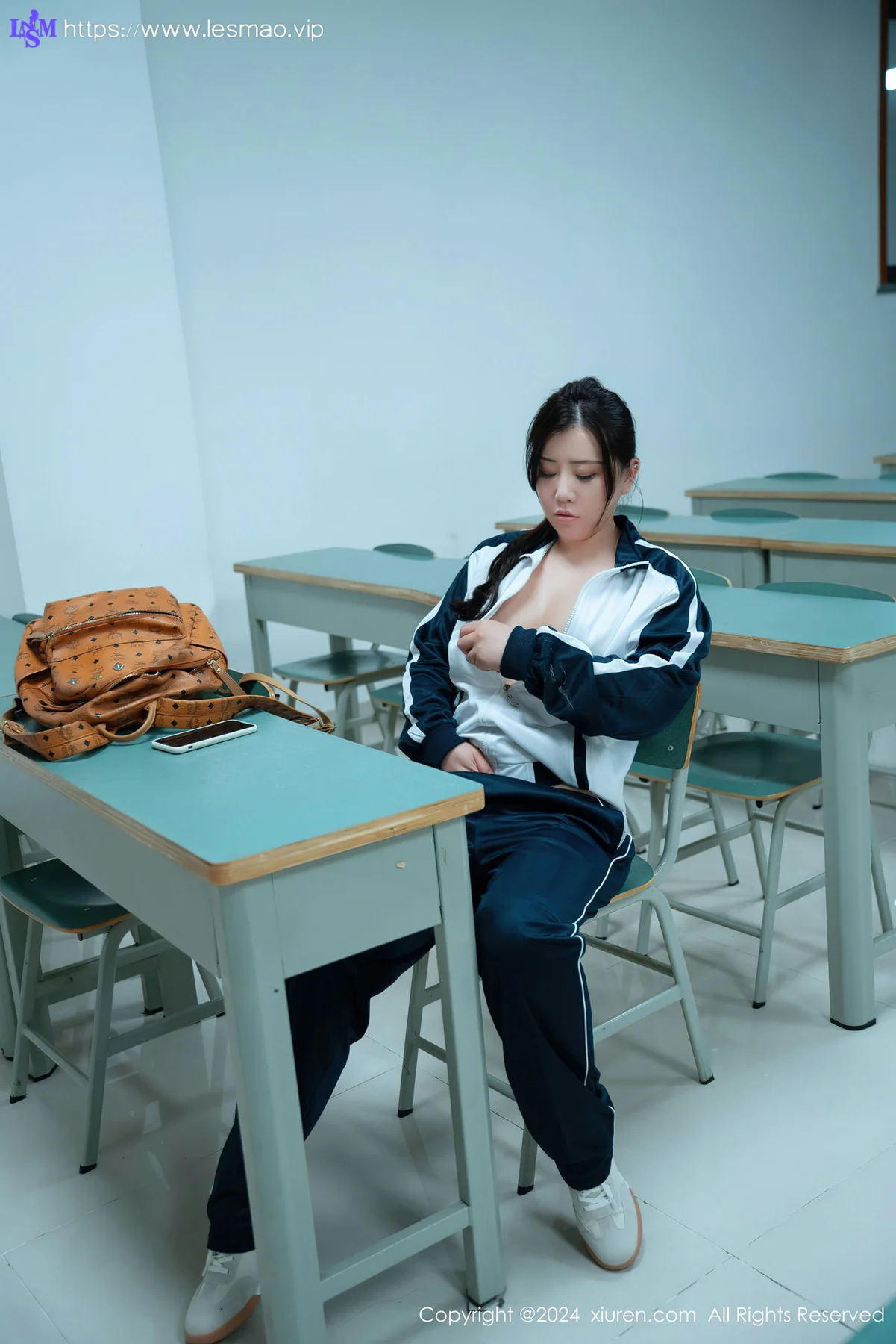 XiuRen 秀人 No.8122  王婉悠Queen 校园女生幻想性感写真 - 3