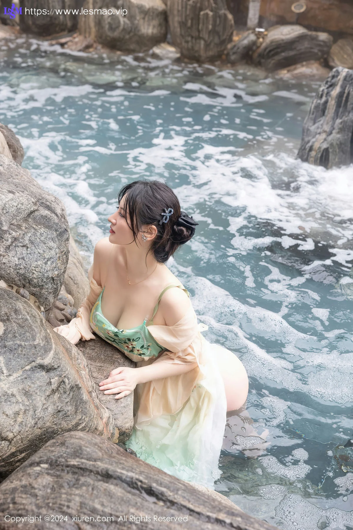 XiuRen 秀人 No.8128  诗诗kiki 温泉古装情趣服饰性感写真1 - 10