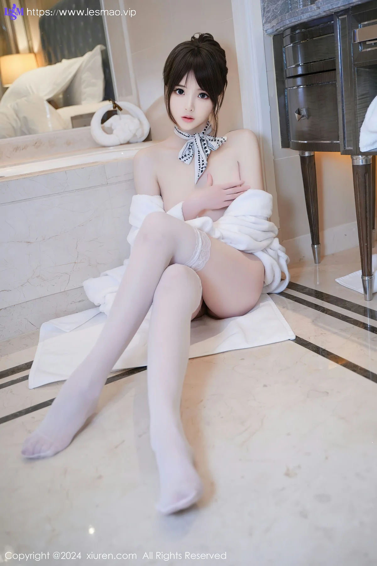 XiuRen 秀人 No.8162  梦灵儿Mini 白色浴袍性感写真33 - 10