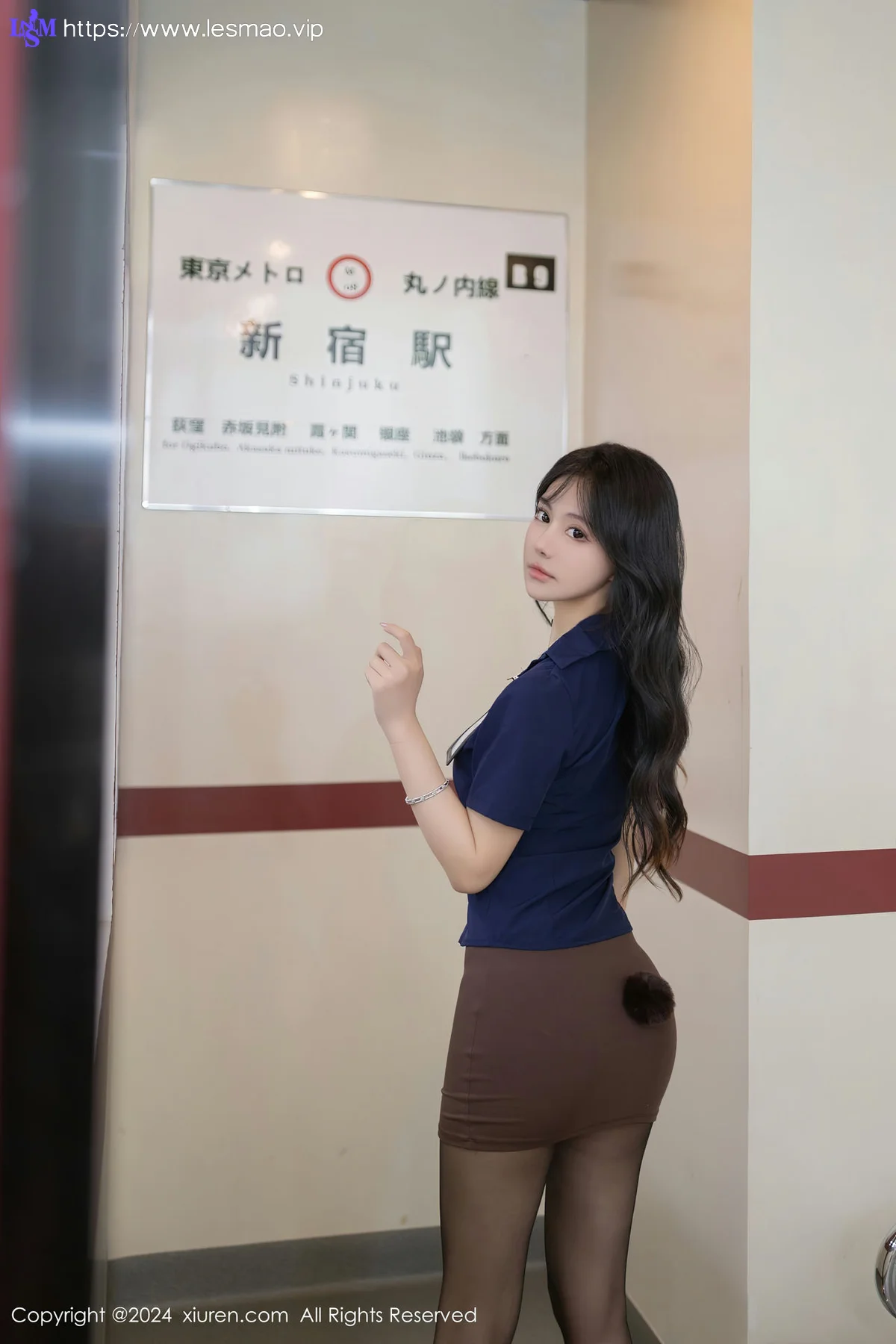 XiuRen 秀人 No.8167  幼幼 魅惑黑丝性感写真111 - 3