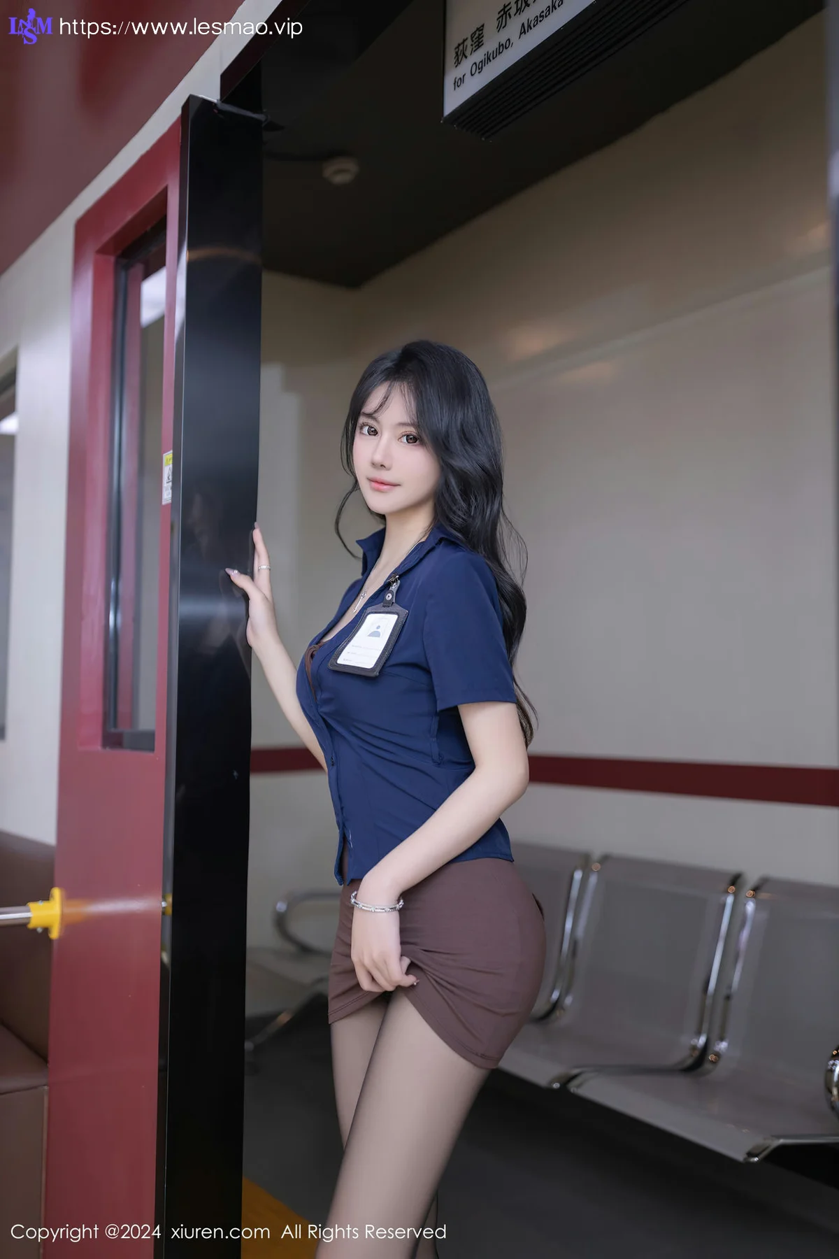 XiuRen 秀人 No.8167  幼幼 魅惑黑丝性感写真111 - 5