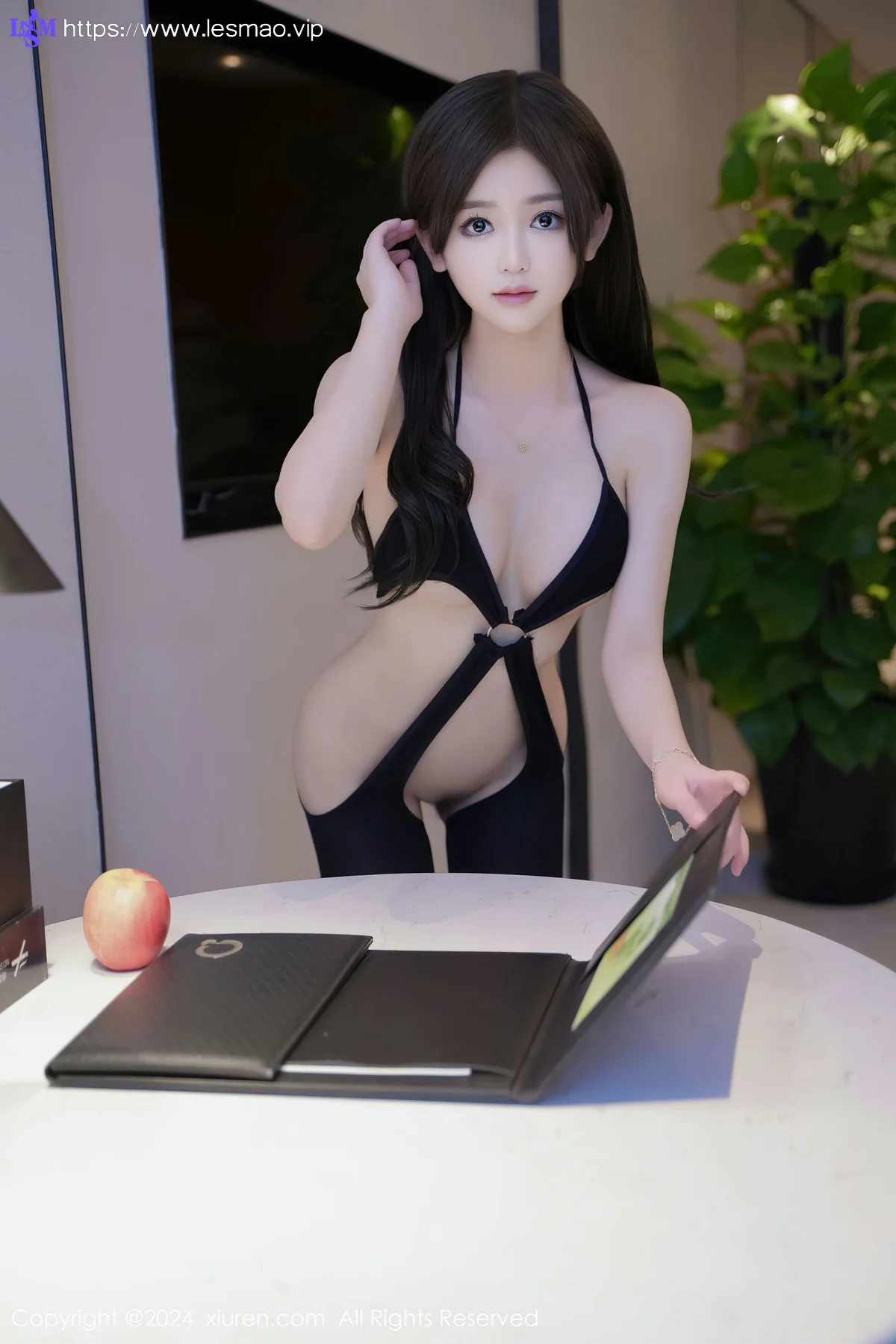 XiuRen 秀人 No.8172  奶茶味的包子 清纯身段妩媚多姿性感写真1 - 8