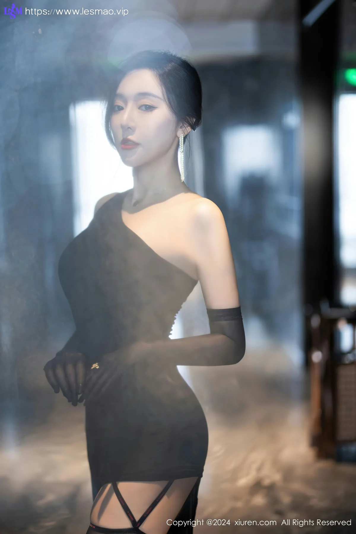XiuRen 秀人 No.8194  王馨瑶yanni 主题为《秘密任务》 性感写真1 - 10