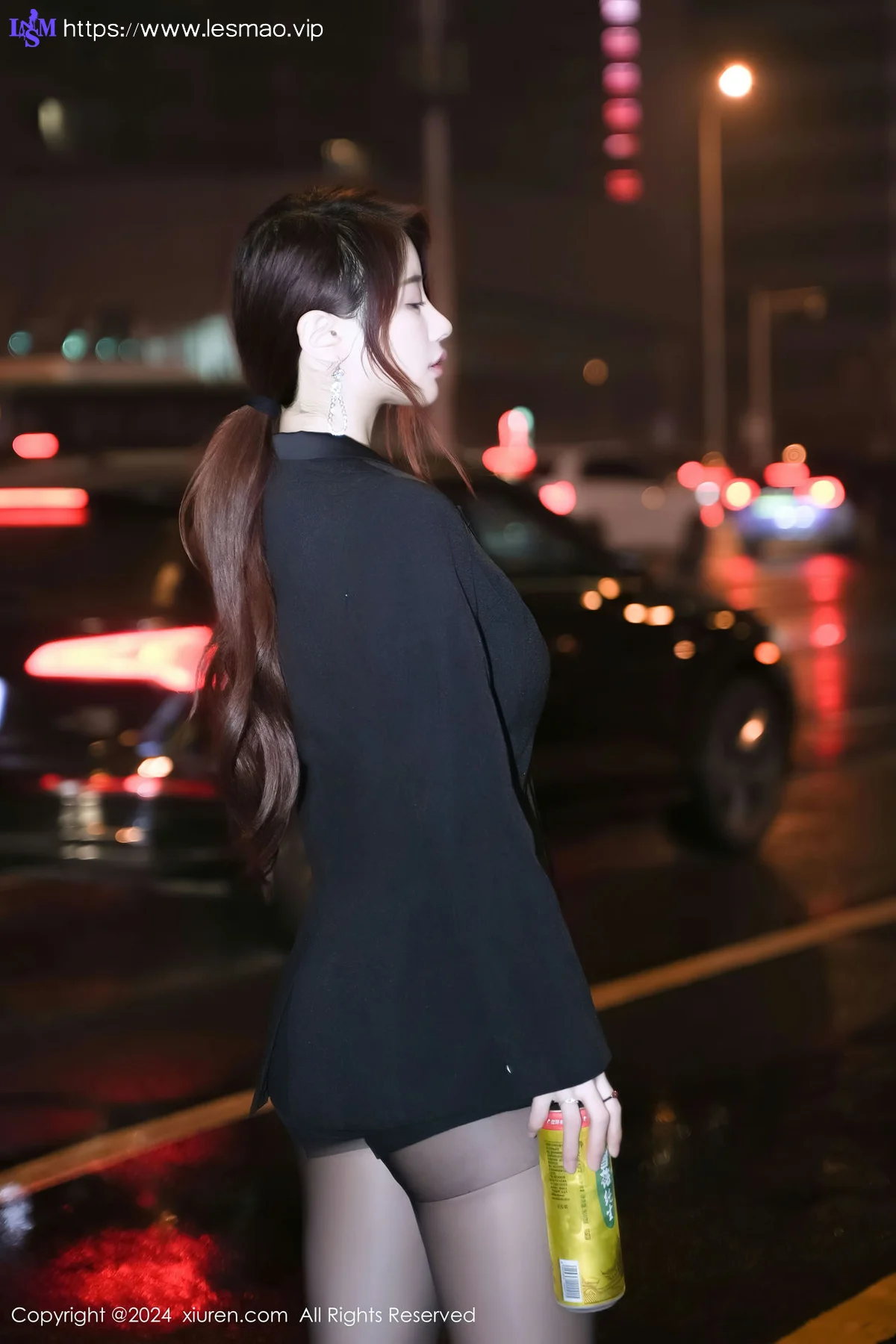 XiuRen 秀人 No.8199  美七 Mia 魅惑黑丝性感写真1 - 8