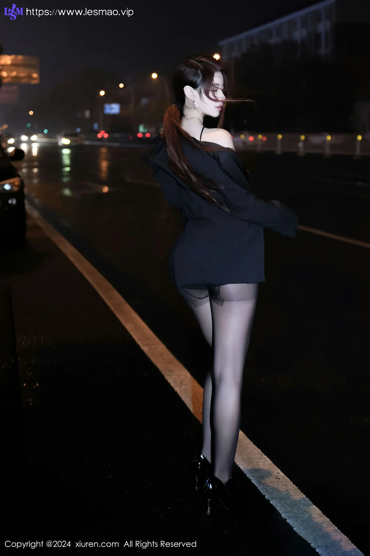 XiuRen 秀人 No.8199  美七 Mia 魅惑黑丝性感写真1 - 8