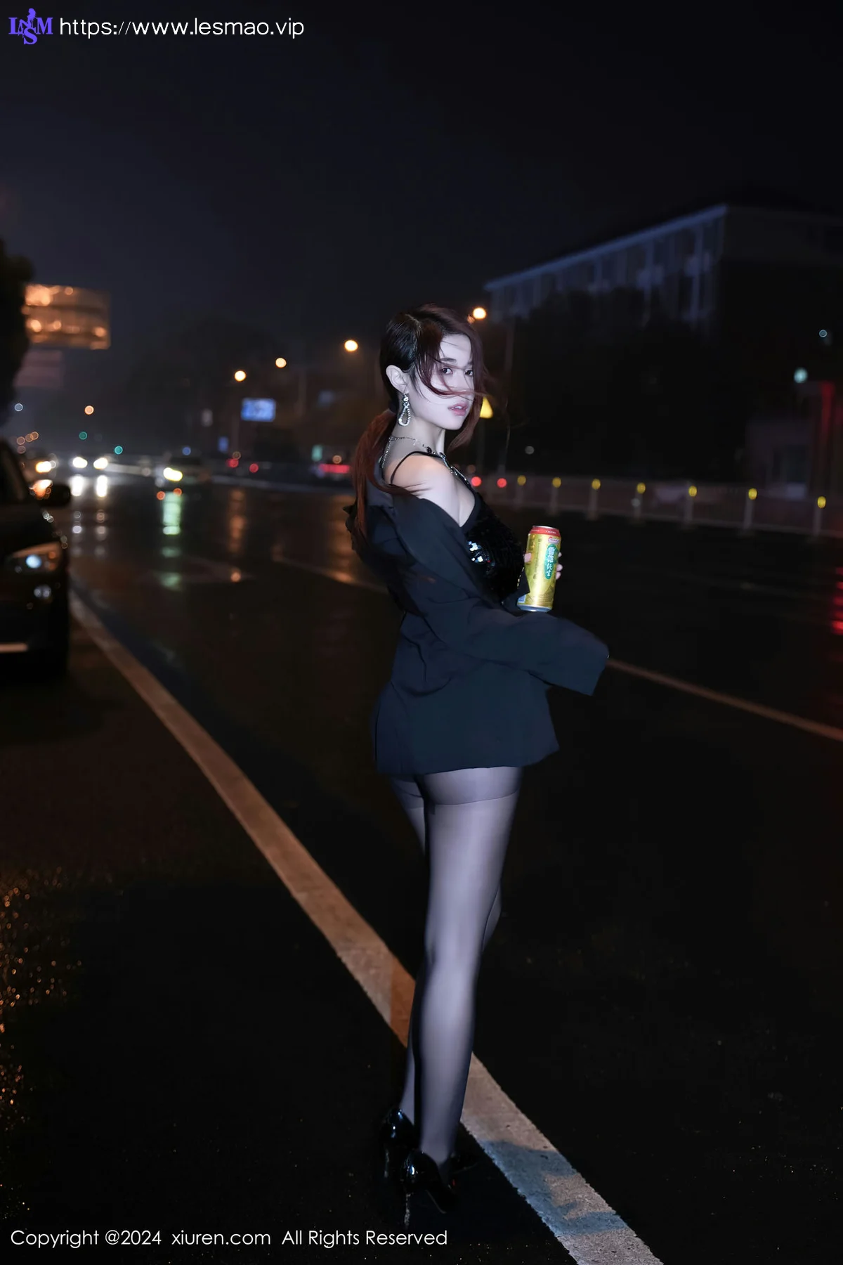 XiuRen 秀人 No.8199  美七 Mia 魅惑黑丝性感写真1 - 9