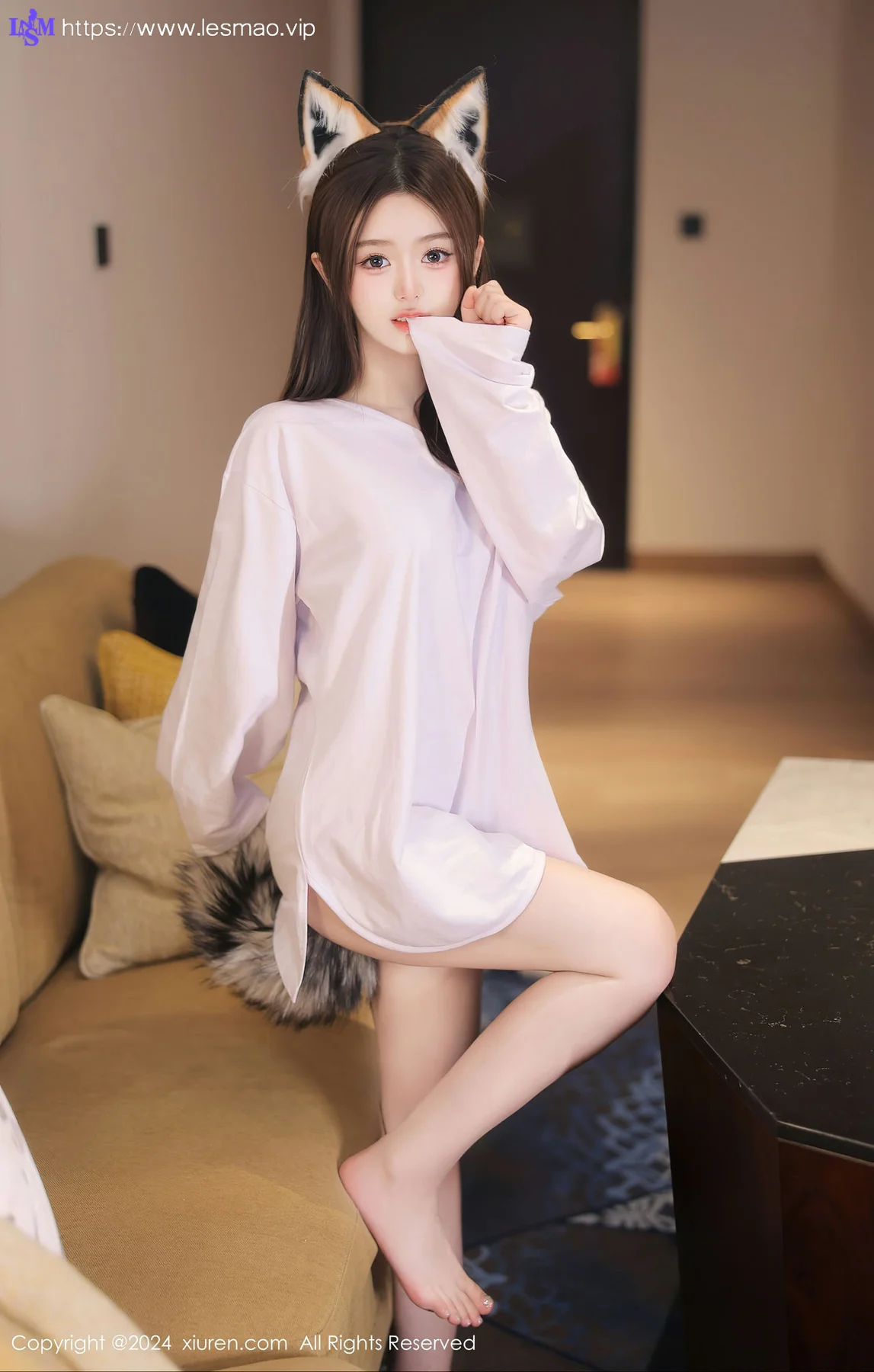 XiuRen 秀人 No.8245  媃柔 白色上衣性感写真1 - 4