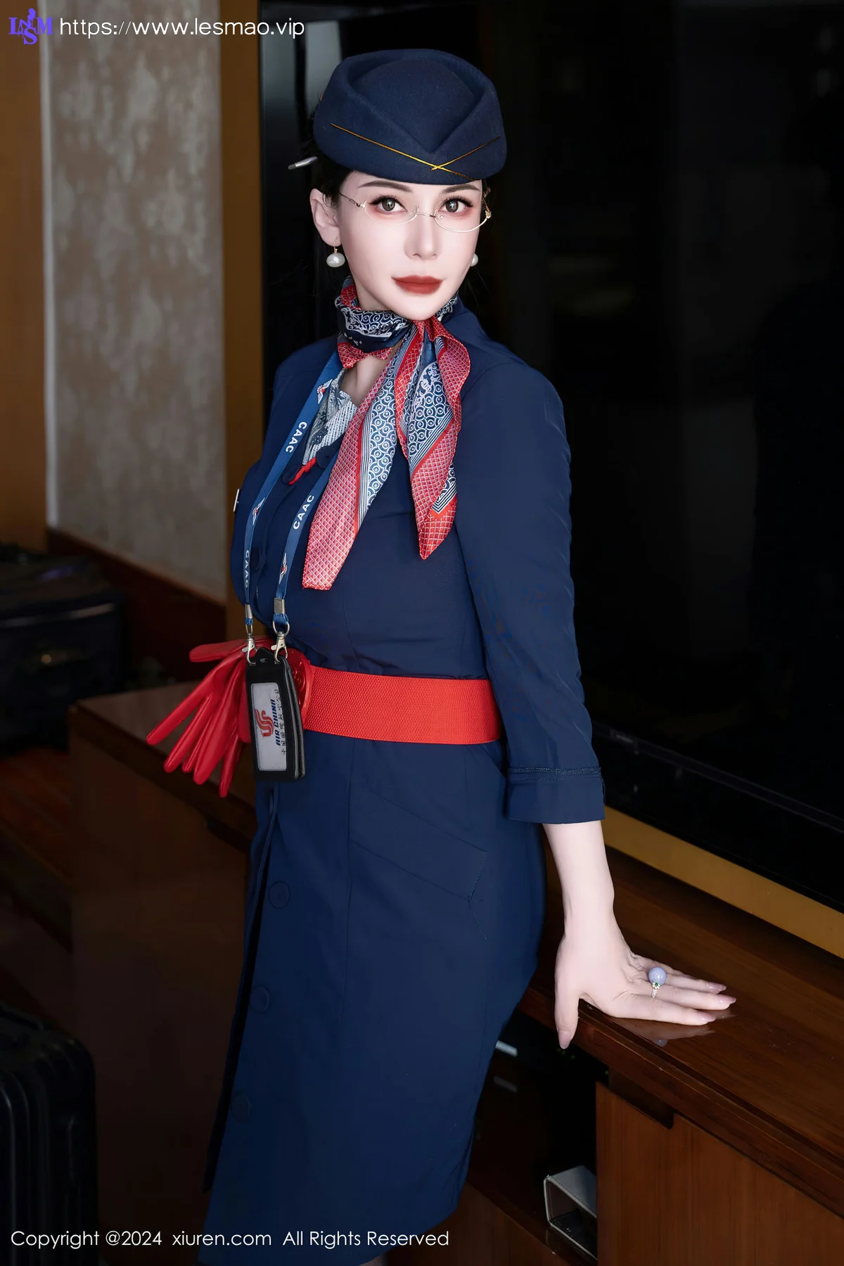 XiuRen 秀人 No.8253  悦悦姐 空乘服务系列性感写真3 - 2