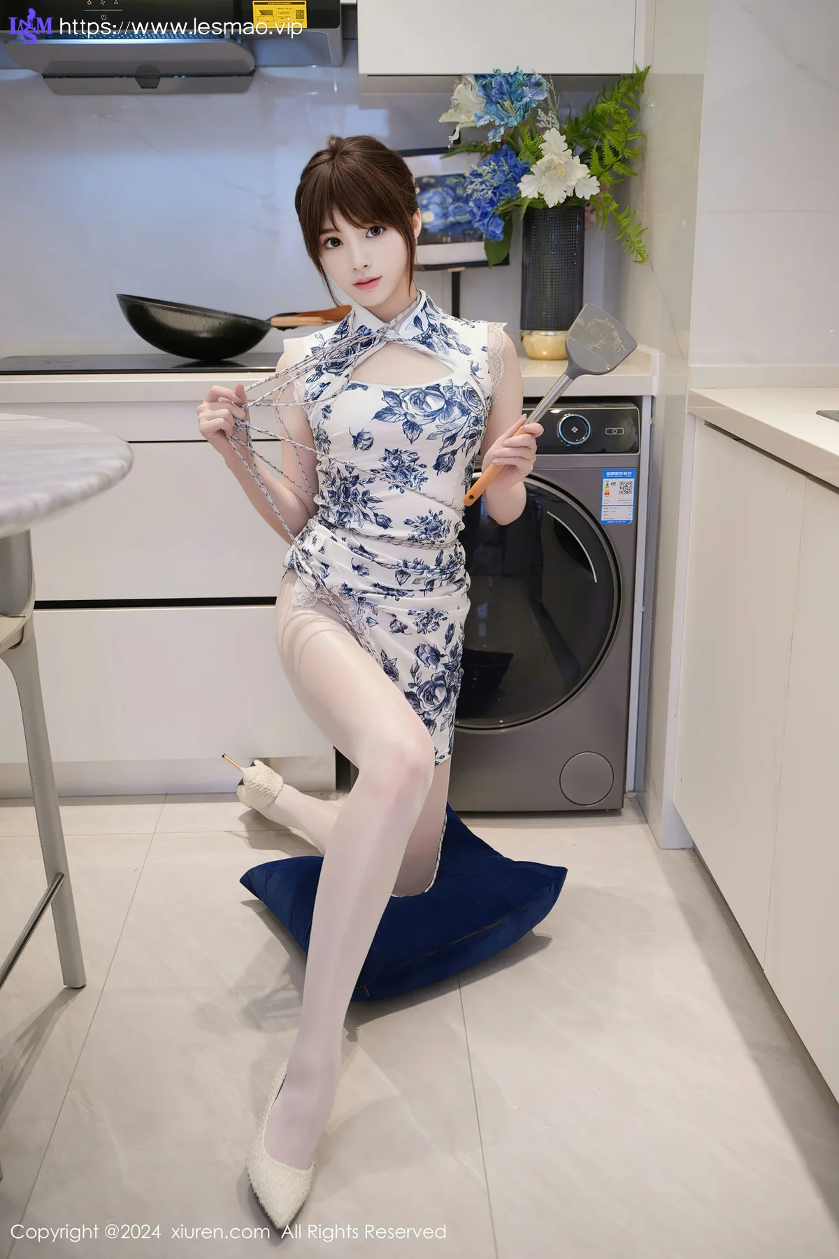 XiuRen 秀人 No.8255  梦灵儿Mini 青色轻透情趣旗袍性感写真1 - 8