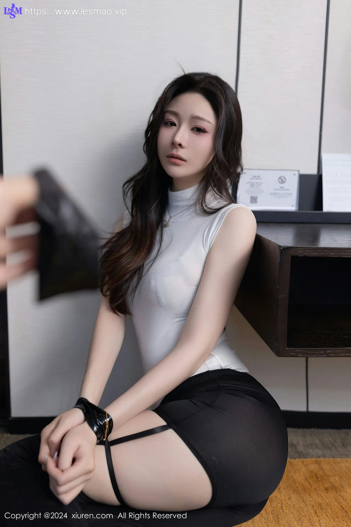 XiuRen 秀人 No.8270  小逗逗 表演式拍摄性感写真11 - 2