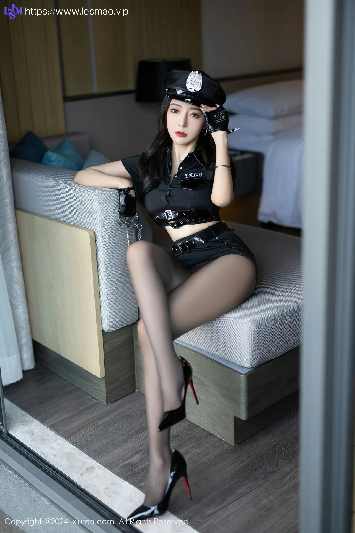 XiuRen 秀人 No.8286  王馨瑶yanni黑色情趣警官制服11 - 10