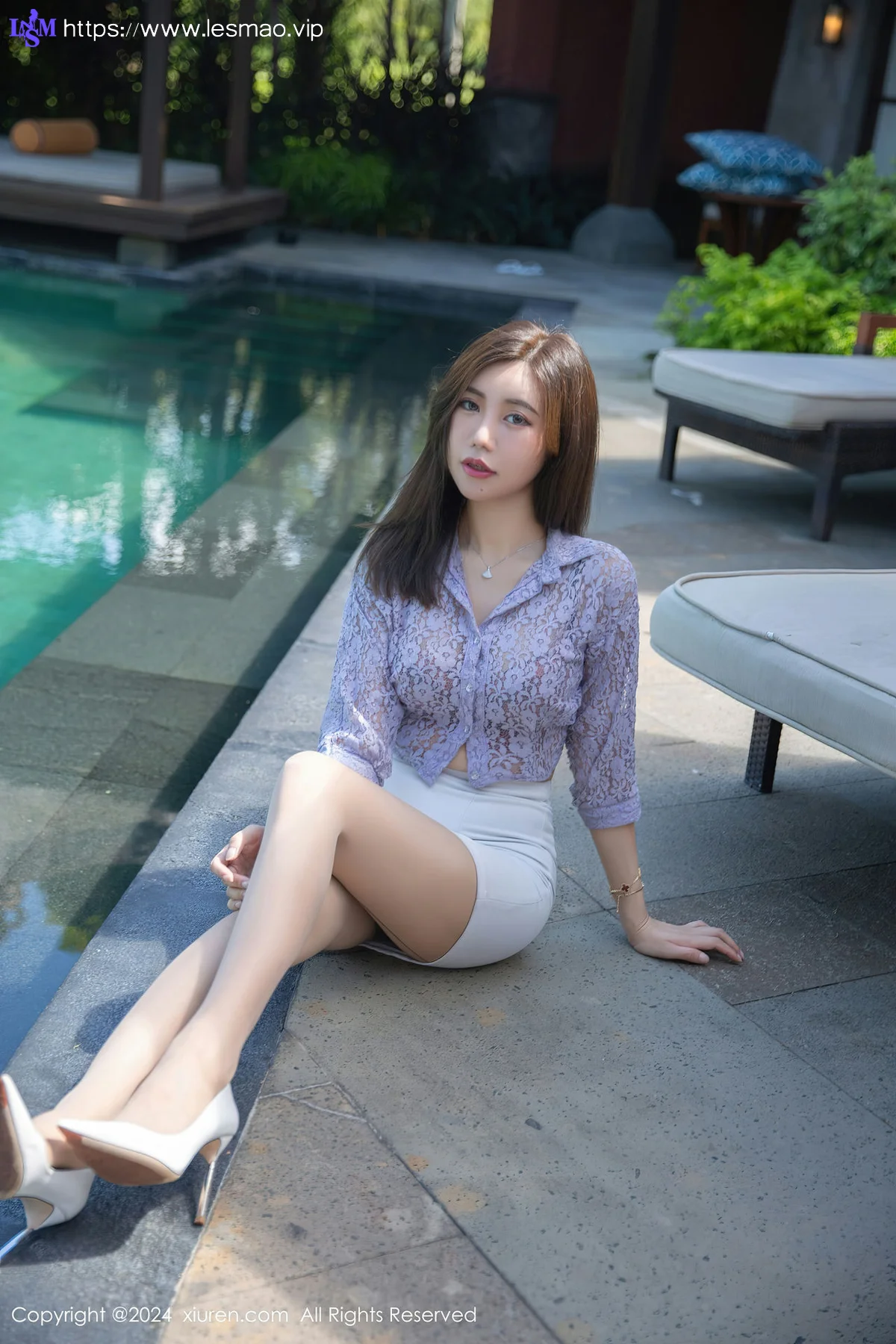 XiuRen 秀人 No.8299  绮里嘉ula 约会场景拍摄性感写真1 - 5