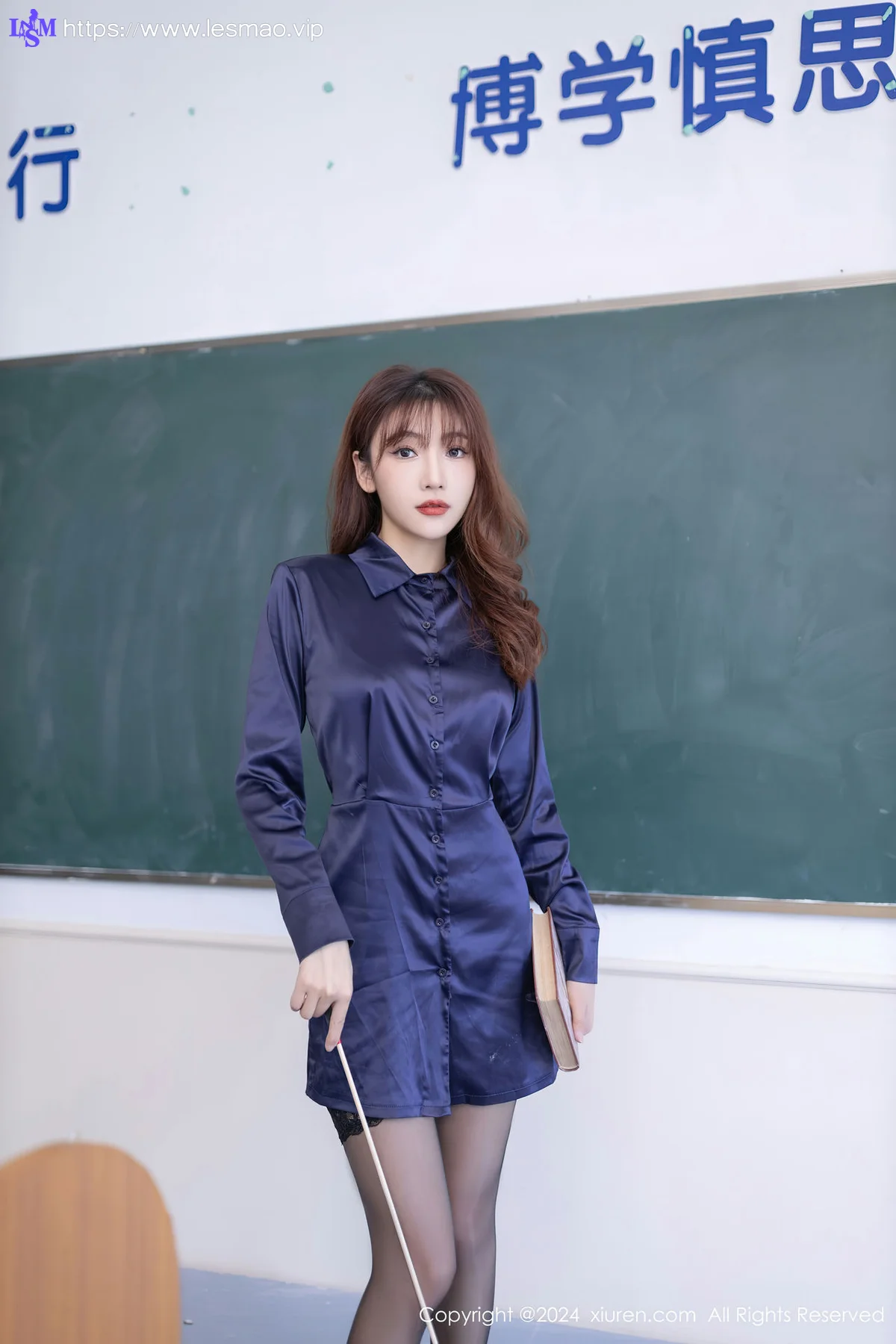 XiuRen 秀人 No.8309  陆萱萱 连衣短裙性感写真11 - 5