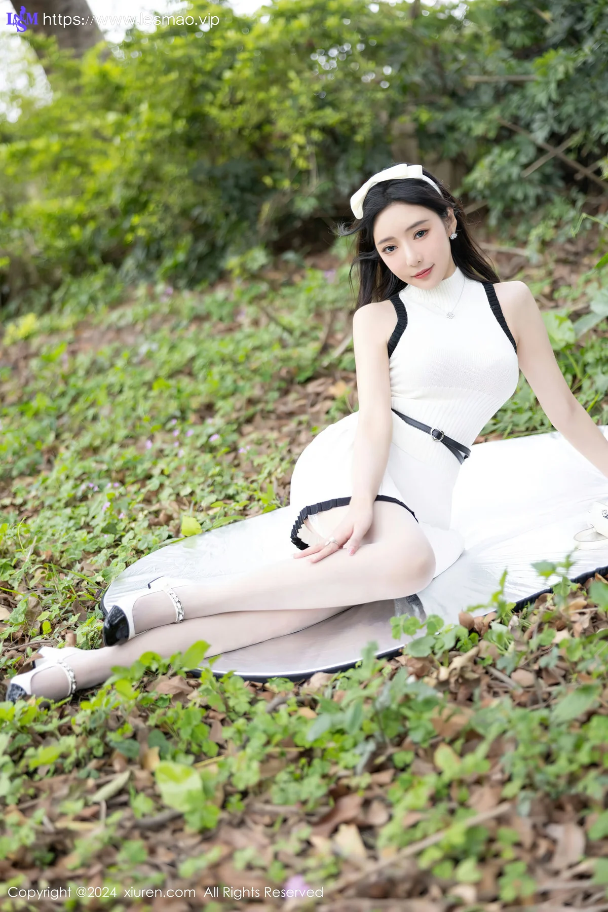 XiuRen 秀人 No.8334 王馨瑶yanni 白色丝袜哈尔滨旅拍1 - 8