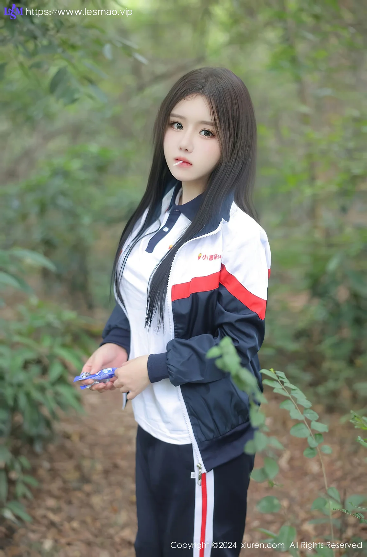 XiuRen 秀人 No.8335 小薯条nienie 原色丝袜澳门旅拍1 - 9