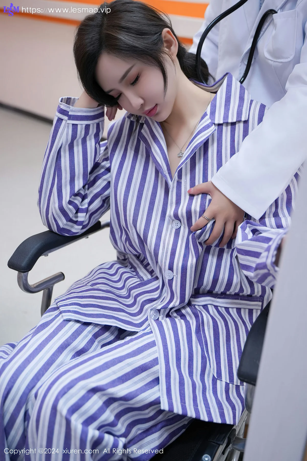 XiuRen 秀人 No.8346 Carol周妍希X 女患者角色扮演场景拍摄写真 - 2