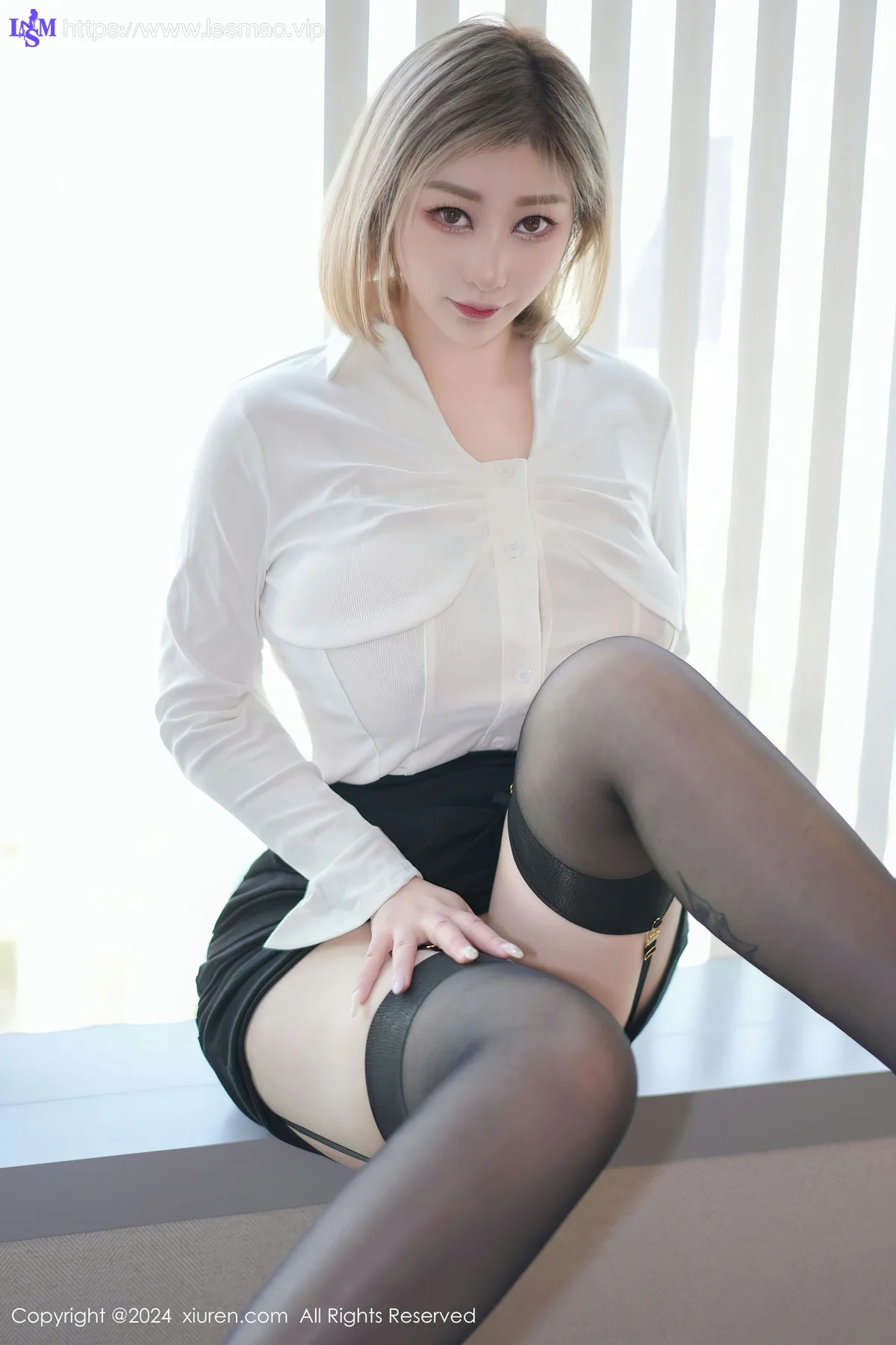 XiuRen 秀人 No.8381 妲己_Toxic 黑色情趣性感写真33 - 1