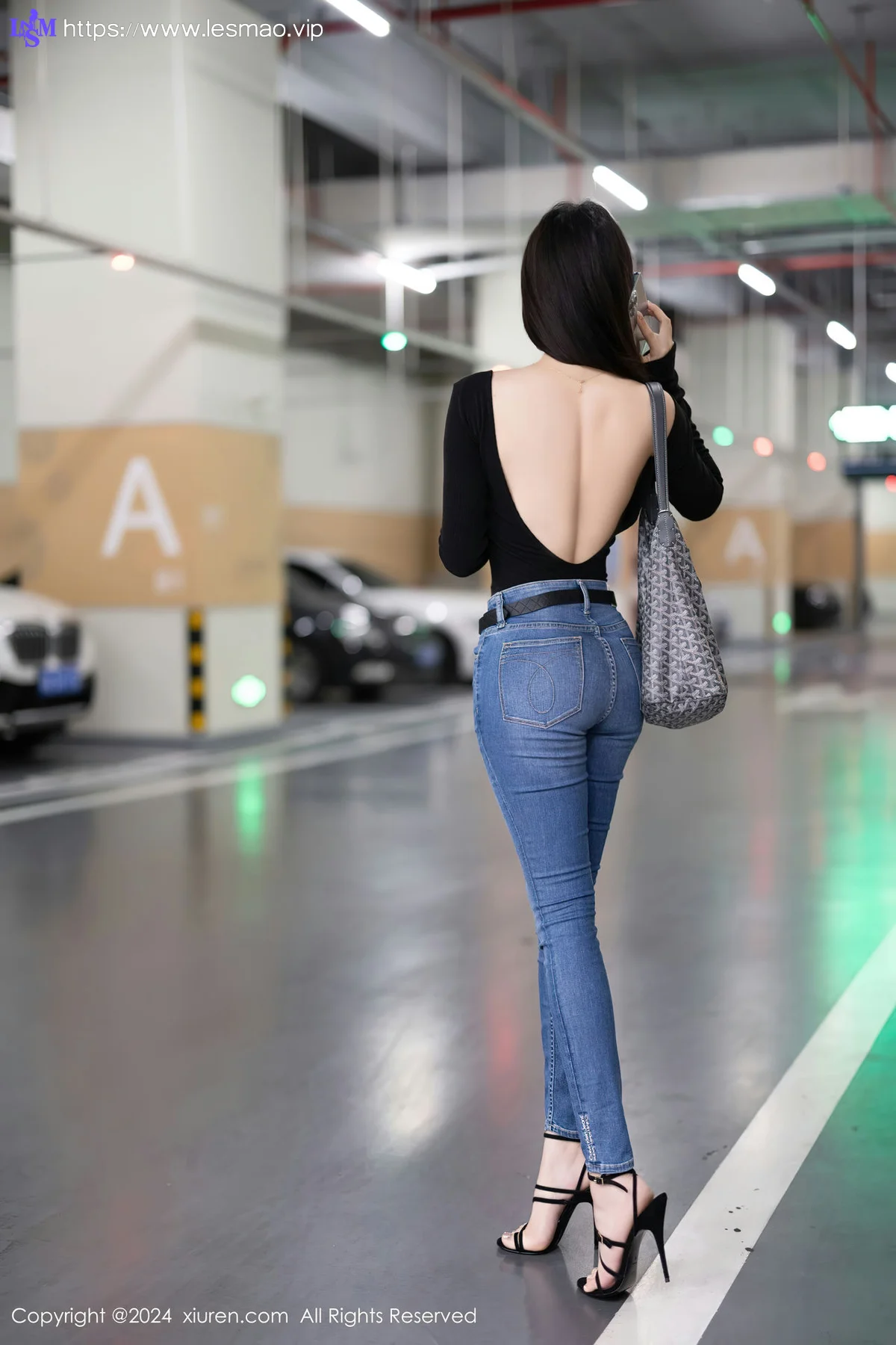 XiuRen 秀人 No.8385 徐莉芝Booty 魅惑黑丝性感写真1 - 1