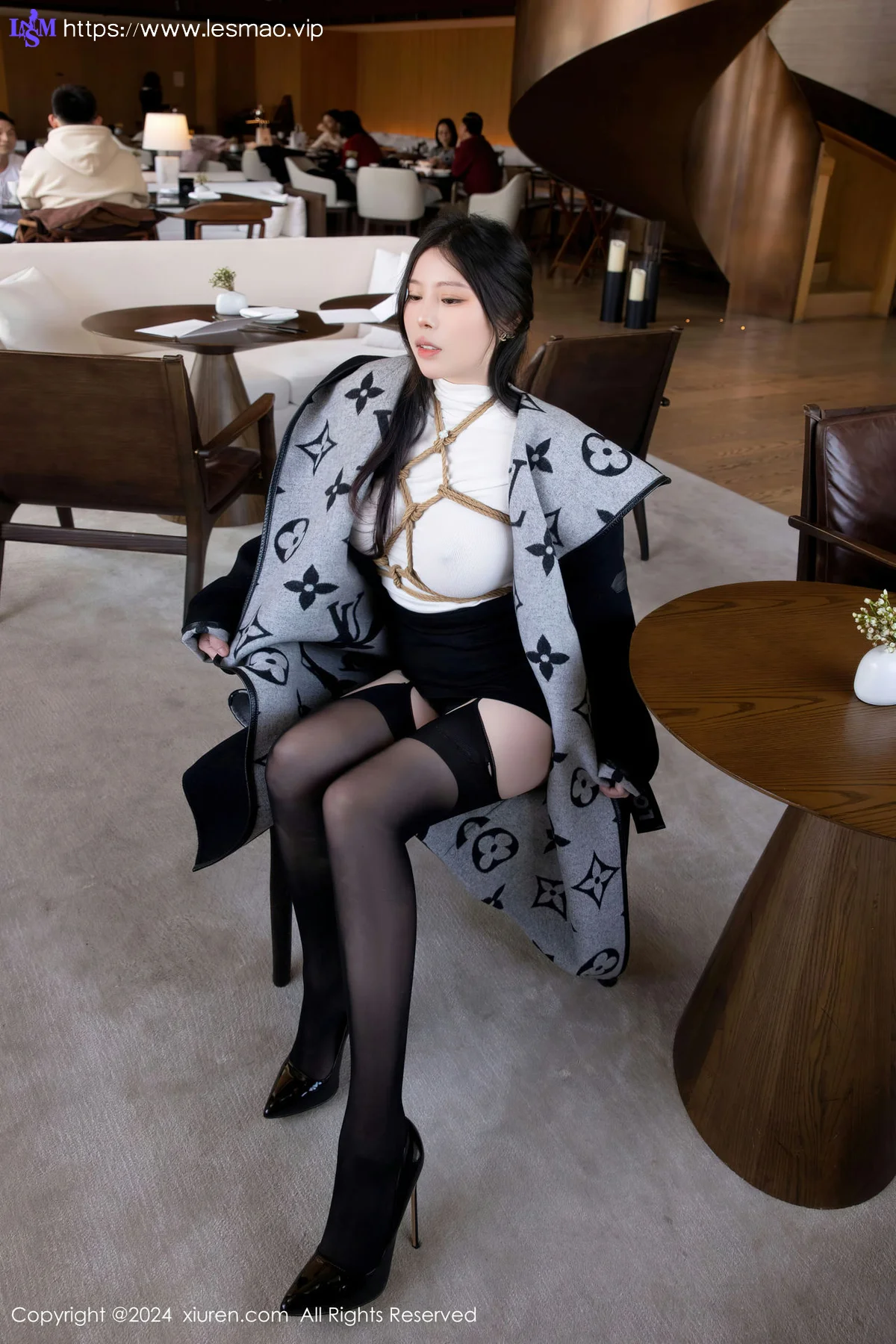 XiuRen 秀人 No.8390 白茹雪 白色轻透上衣性感写真111 - 6
