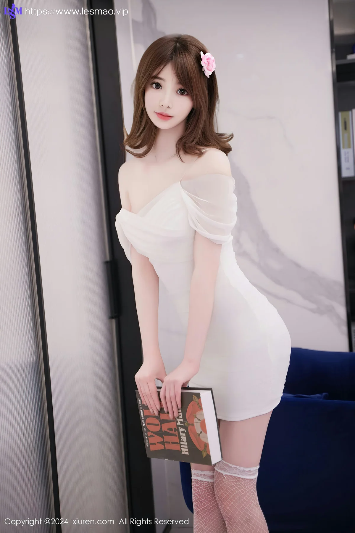 XiuRen 秀人 No.8407 梦灵儿Mini 白色露肩连衣短裙性感写真3 - 9