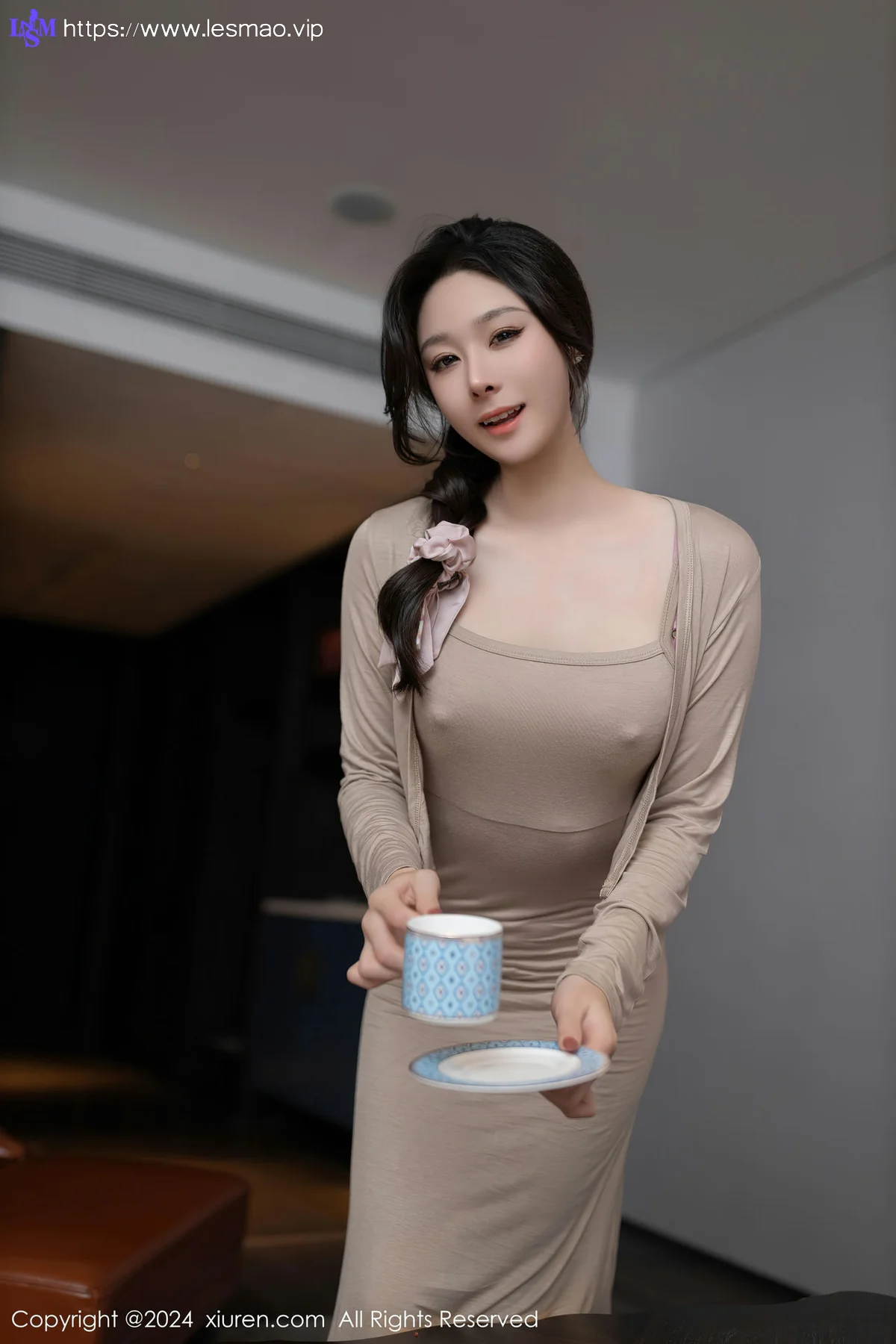XiuRen 秀人 No.8417 小逗逗 轻透连衣裙性感写真22 - 8
