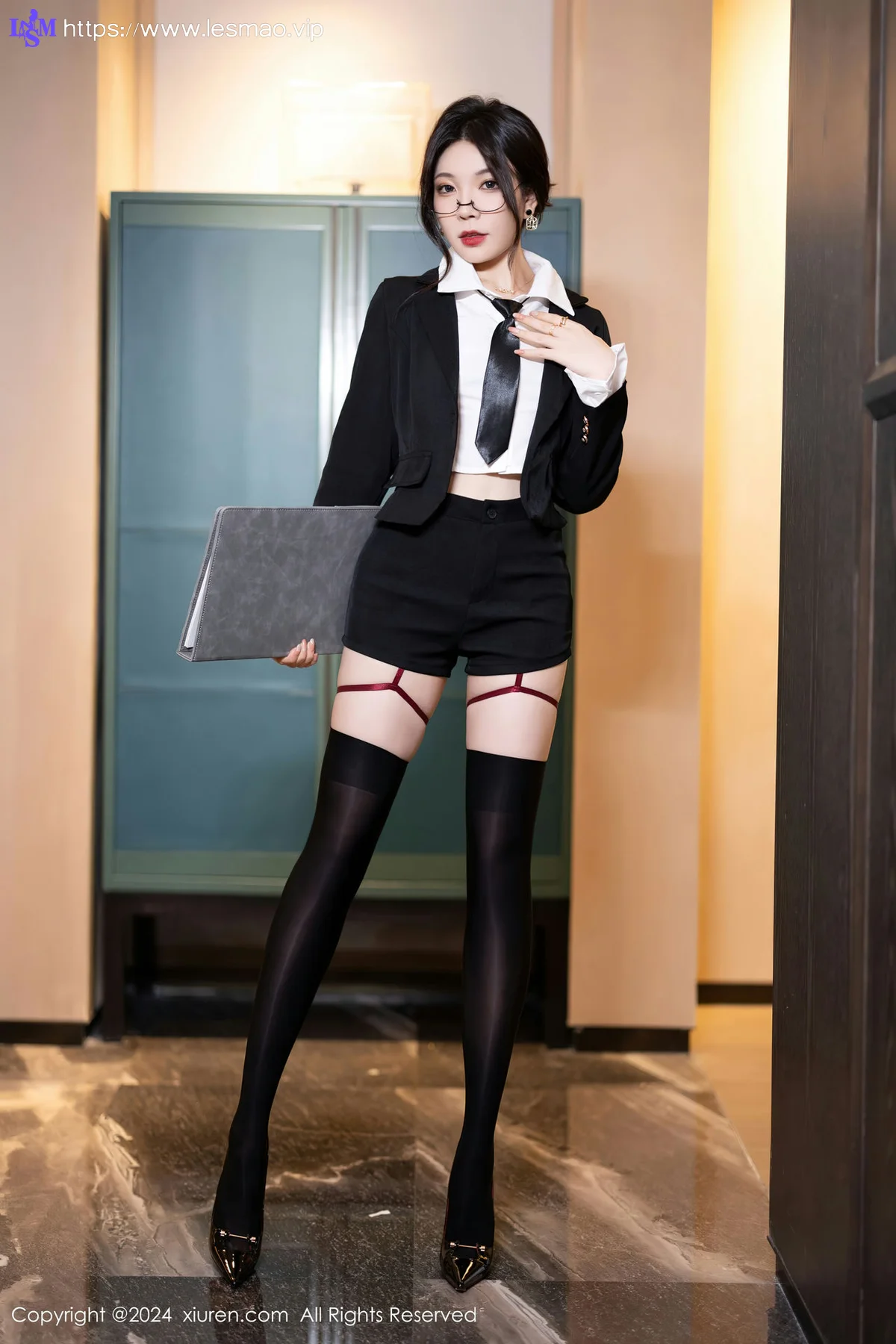 XiuRen 秀人 No.8440 徐莉芝Booty 蕾丝情趣内衣性感写真3 - 1