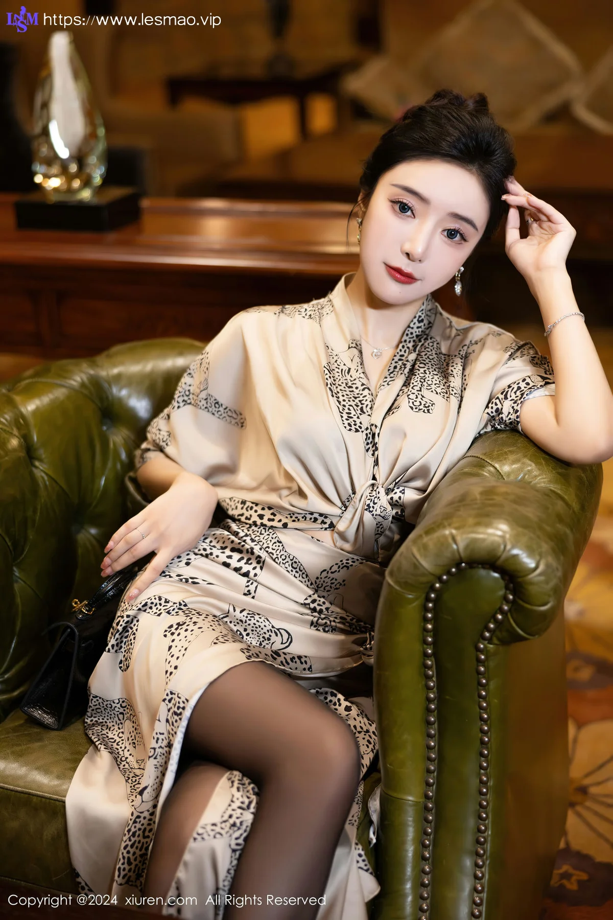 XiuRen 秀人 No.8510 王馨瑶yanni 御姐姿态哈尔滨旅拍22 - 10