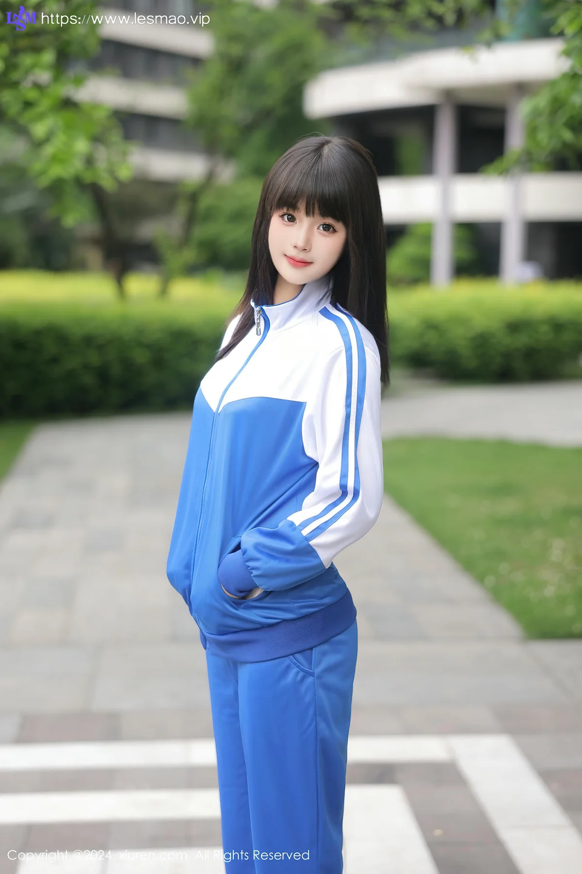 XiuRen 秀人 No.8647 徐若兮学生装搭配性感写真 - 2