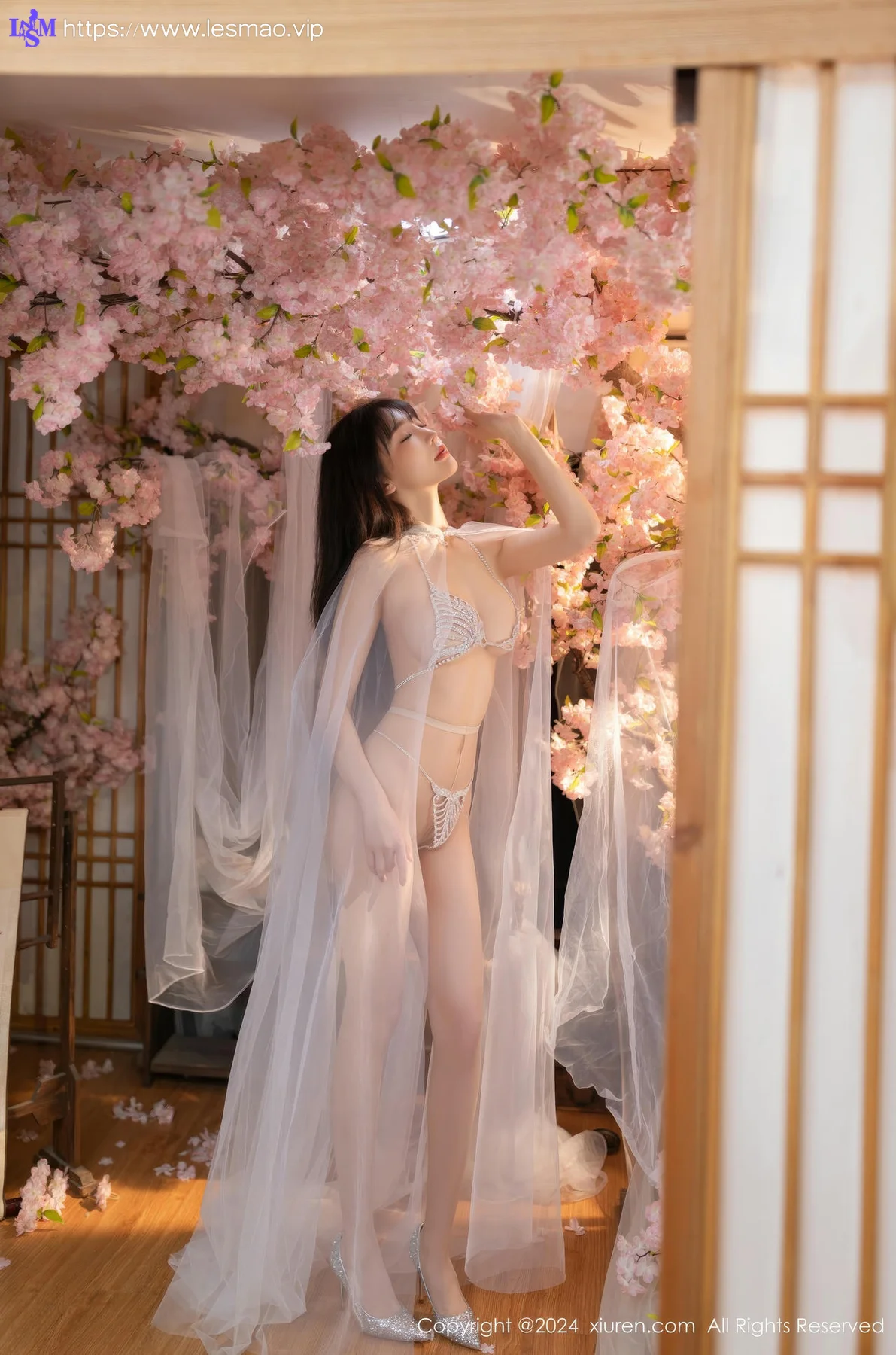XiuRen 秀人 No.8807 陆萱萱 桃花仙主题拍摄迪拜旅拍111 - 4