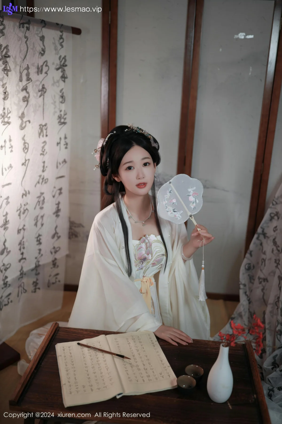 XiuRen 秀人 No.8898 唐安琪 浅色古装迪拜旅拍11 - 2