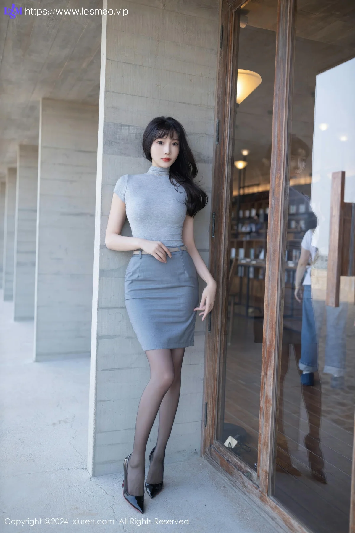 XiuRen 秀人 No.9450 陆萱萱 短裙ol制服 - 2