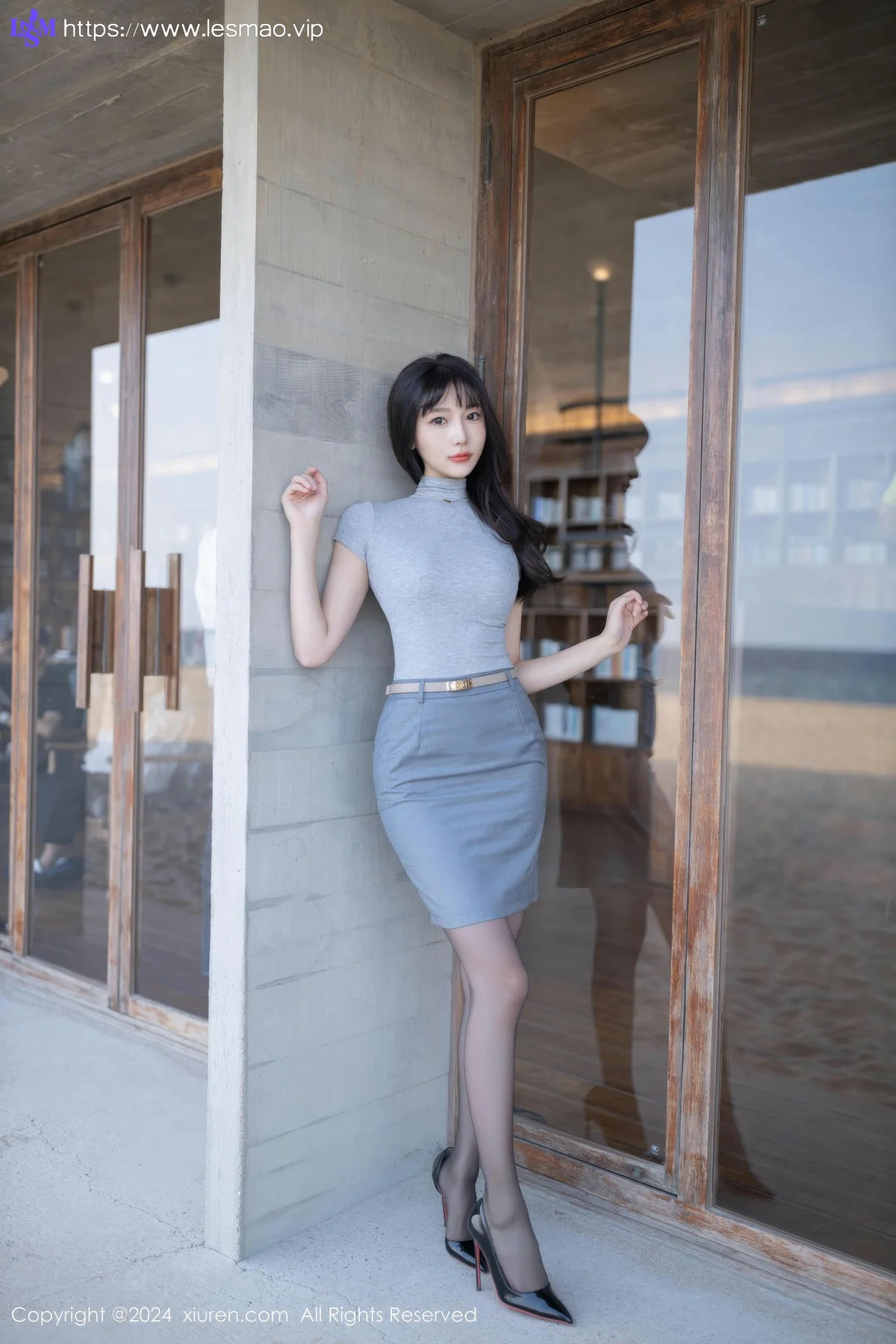 XiuRen 秀人 No.9450 陆萱萱 短裙ol制服 - 4