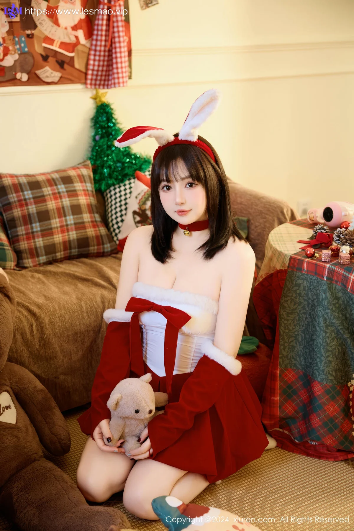XiuRen 秀人 No.9656 养乐多Doll 少女节日写真爆乳 - 3