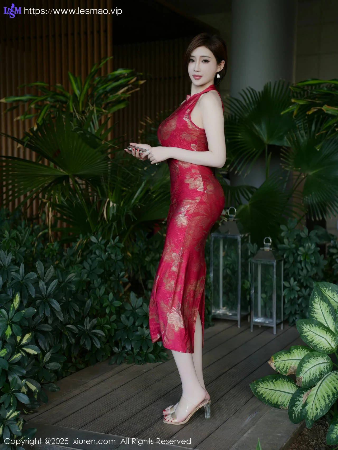 XiuRen 秀人 No.9837 Carol周妍希X 红色旗袍玉体乳贴 - 2