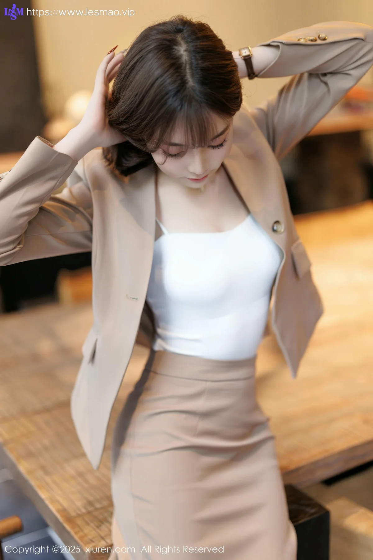 XiuRen 秀人 No.9844 徐莉芝Booty 短发气质美女 - 8