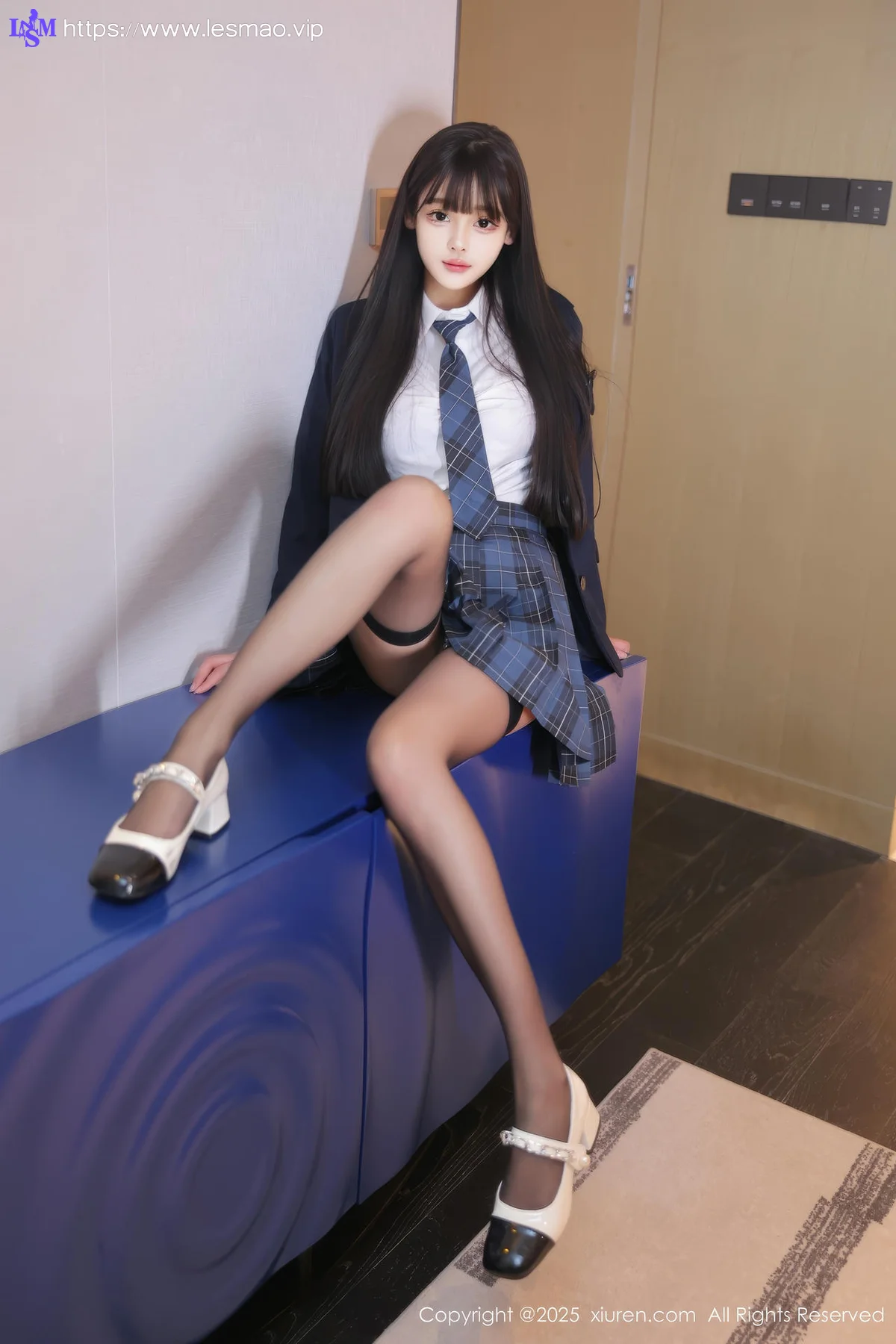 XiuRen 秀人 No.9853 余安安 性感JK装扮 - 9